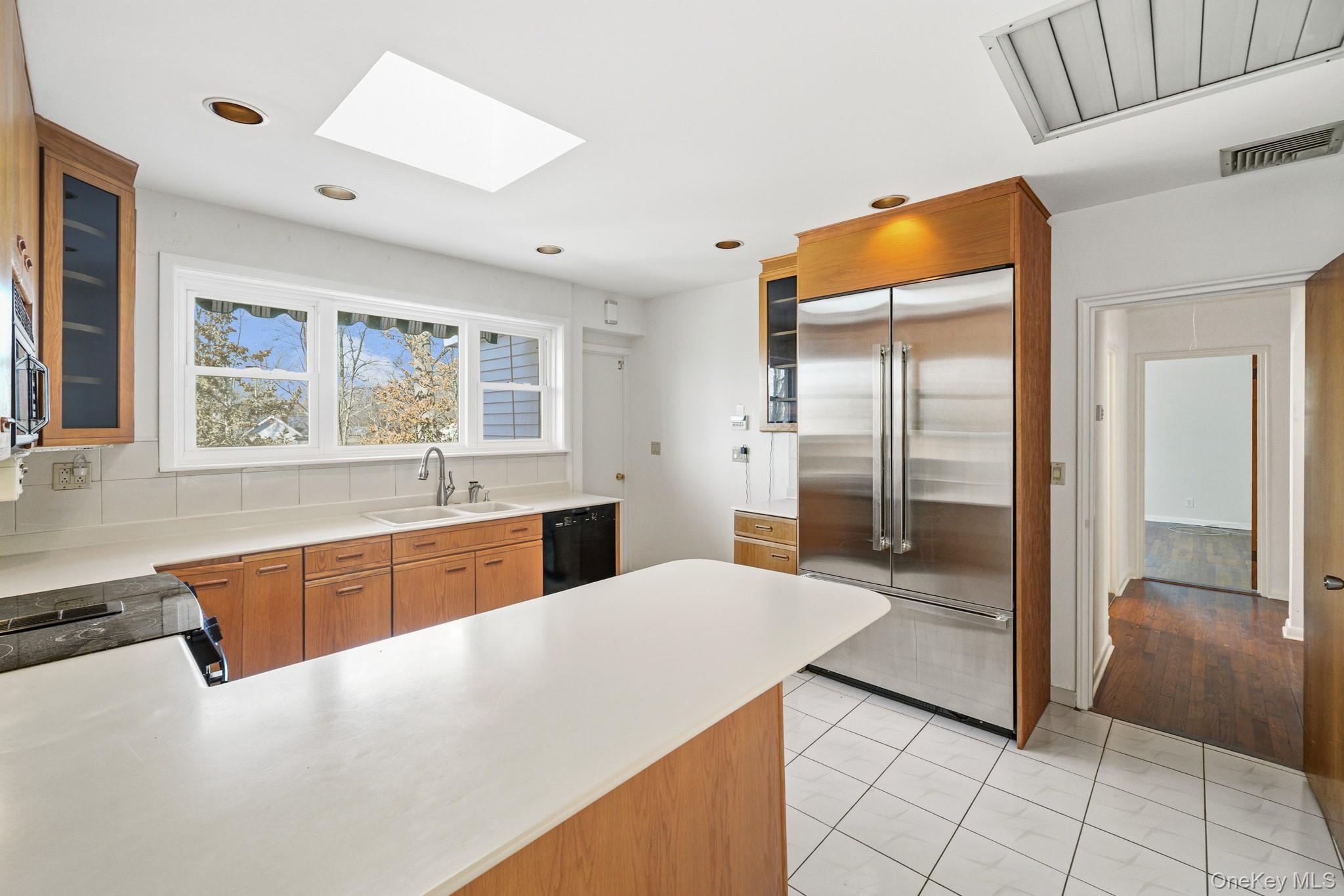 #15 photo, 1 Cherry Lane, 뉴욕주 Scarsdale , NY 10583