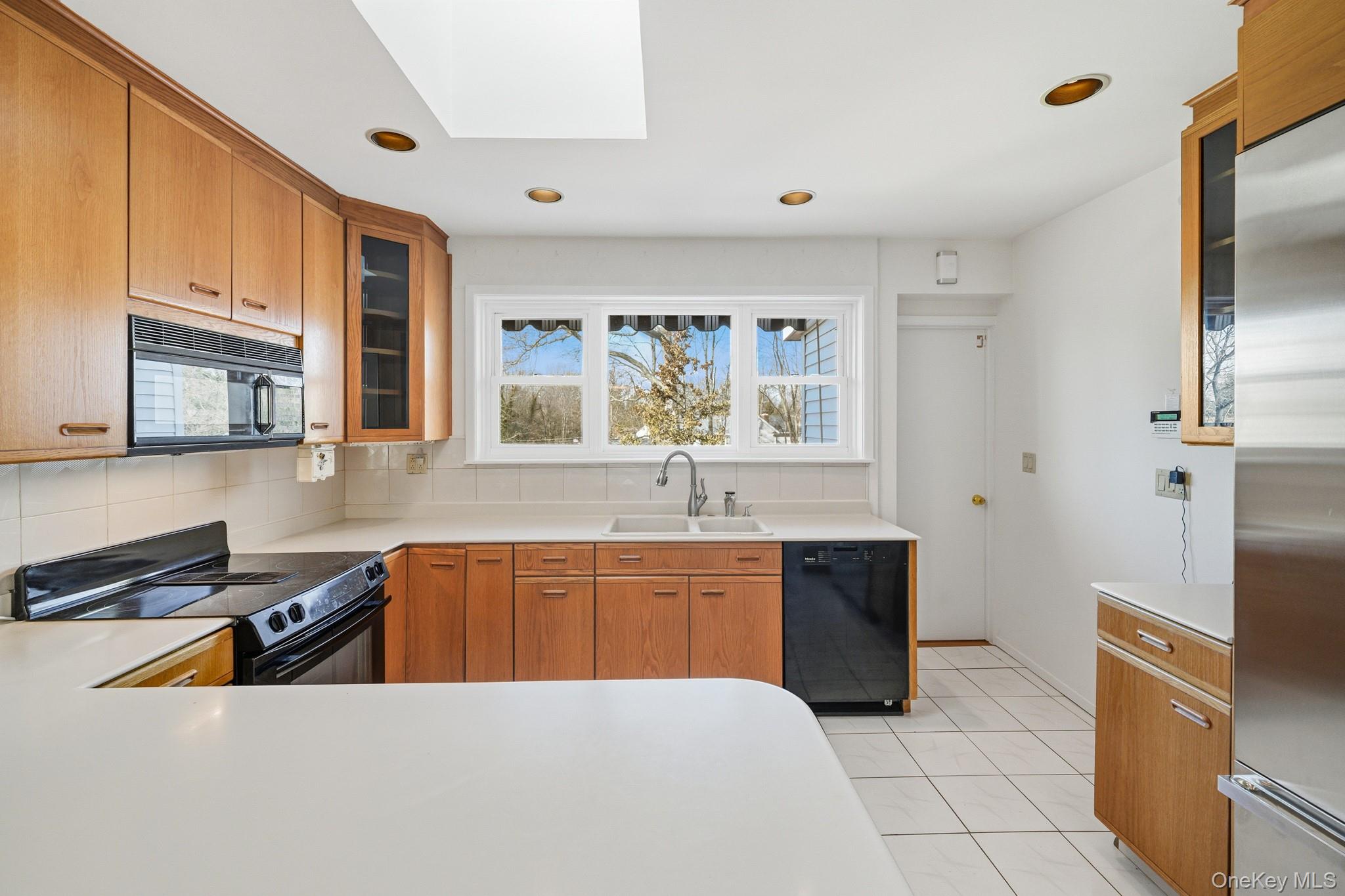 #17 photo, 1 Cherry Lane, 뉴욕주 Scarsdale , NY 10583