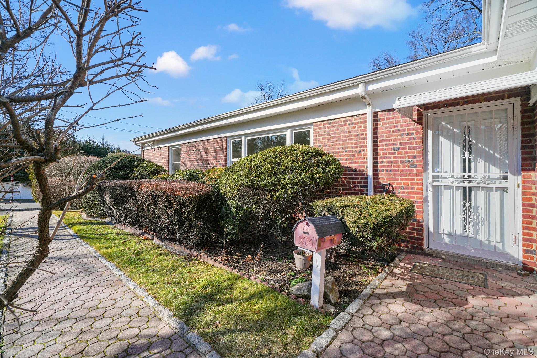 #8 photo, 1 Cherry Lane, 뉴욕주 Scarsdale , NY 10583