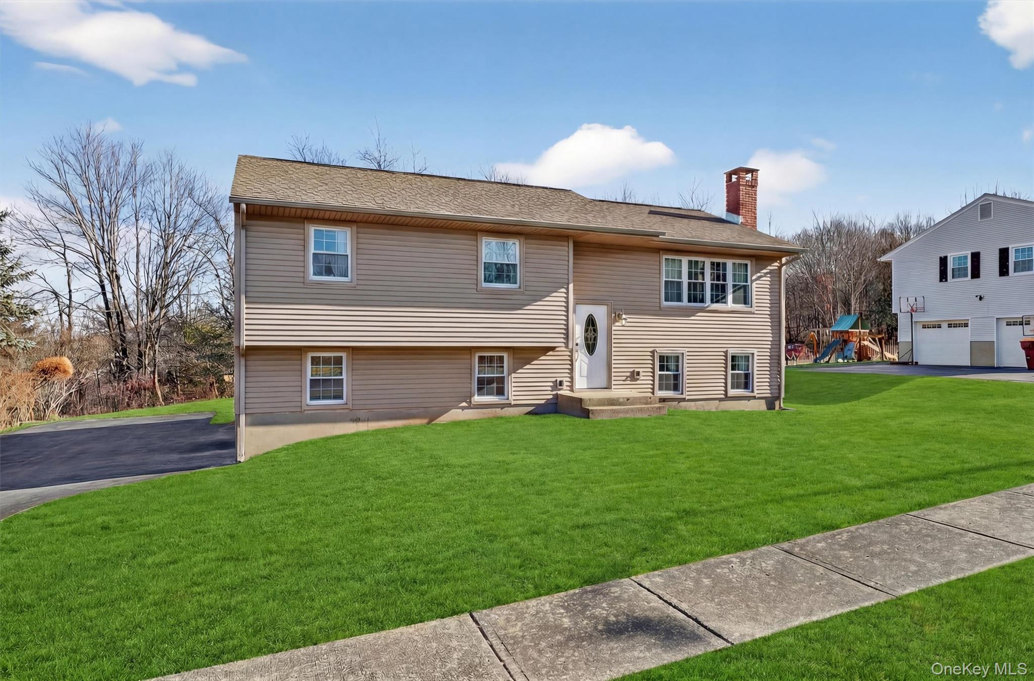 #2 photo, 11 Hilltop Lane, Warwick , NY 10990