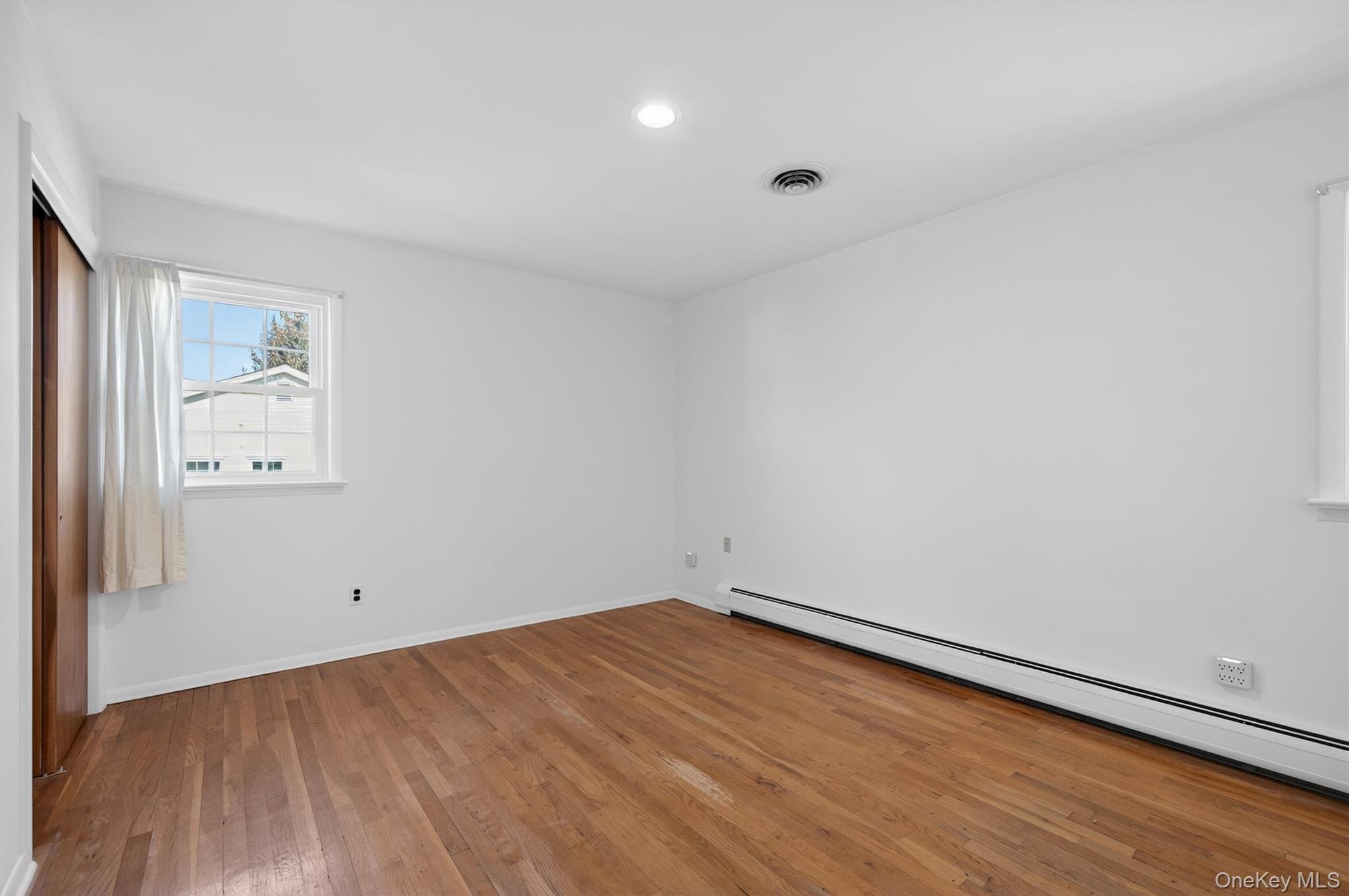 #20 photo, 11 Hilltop Lane, Warwick , NY 10990