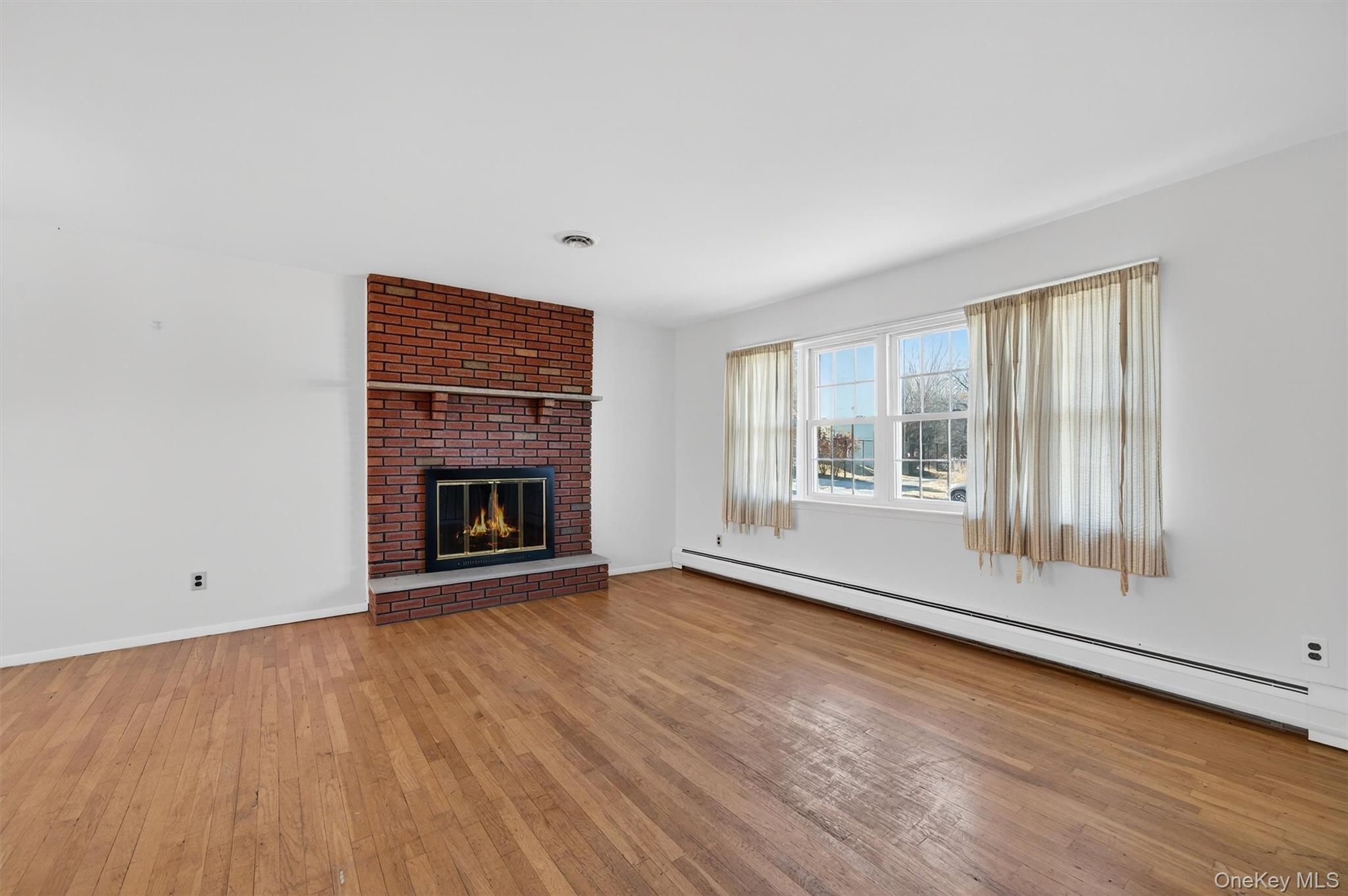 #8 photo, 11 Hilltop Lane, Warwick , NY 10990