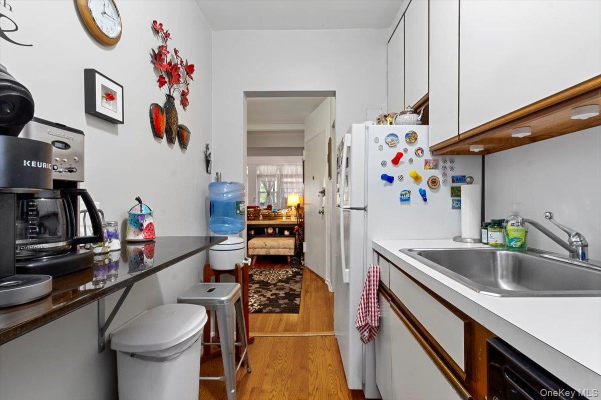 #18 photo, 103 Wiltshire Road, Scarsdale , NY 10583