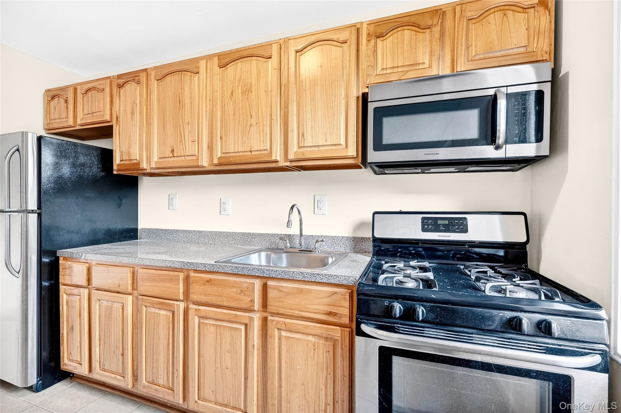 #20 photo, 10 Davenport Avenue, New Rochelle , NY 10805