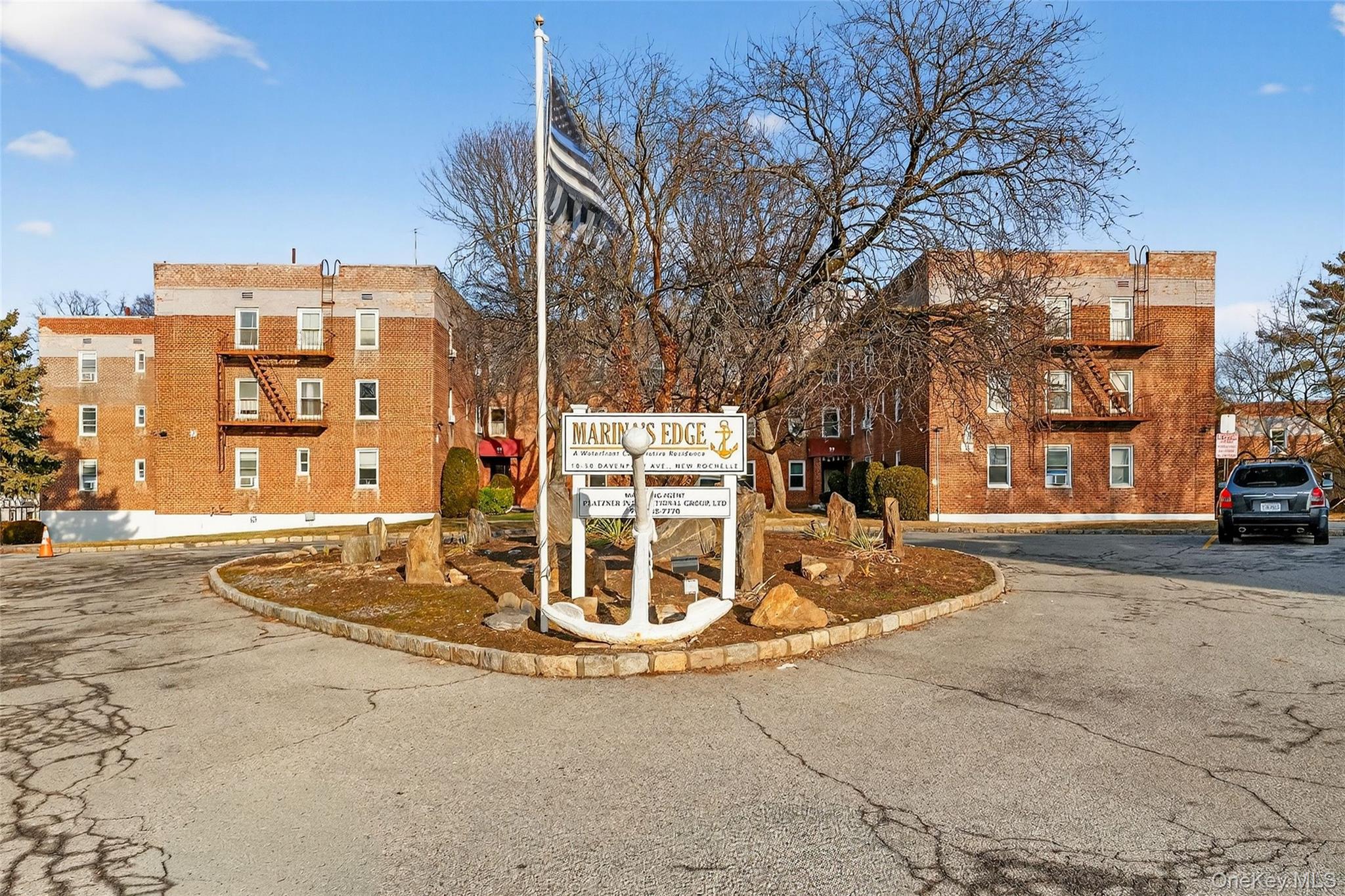 #4 photo, 10 Davenport Avenue, New Rochelle , NY 10805