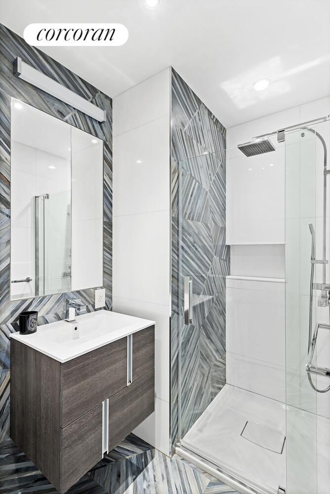 #9 photo, 19 WARREN Street, Tribeca , NY 10007