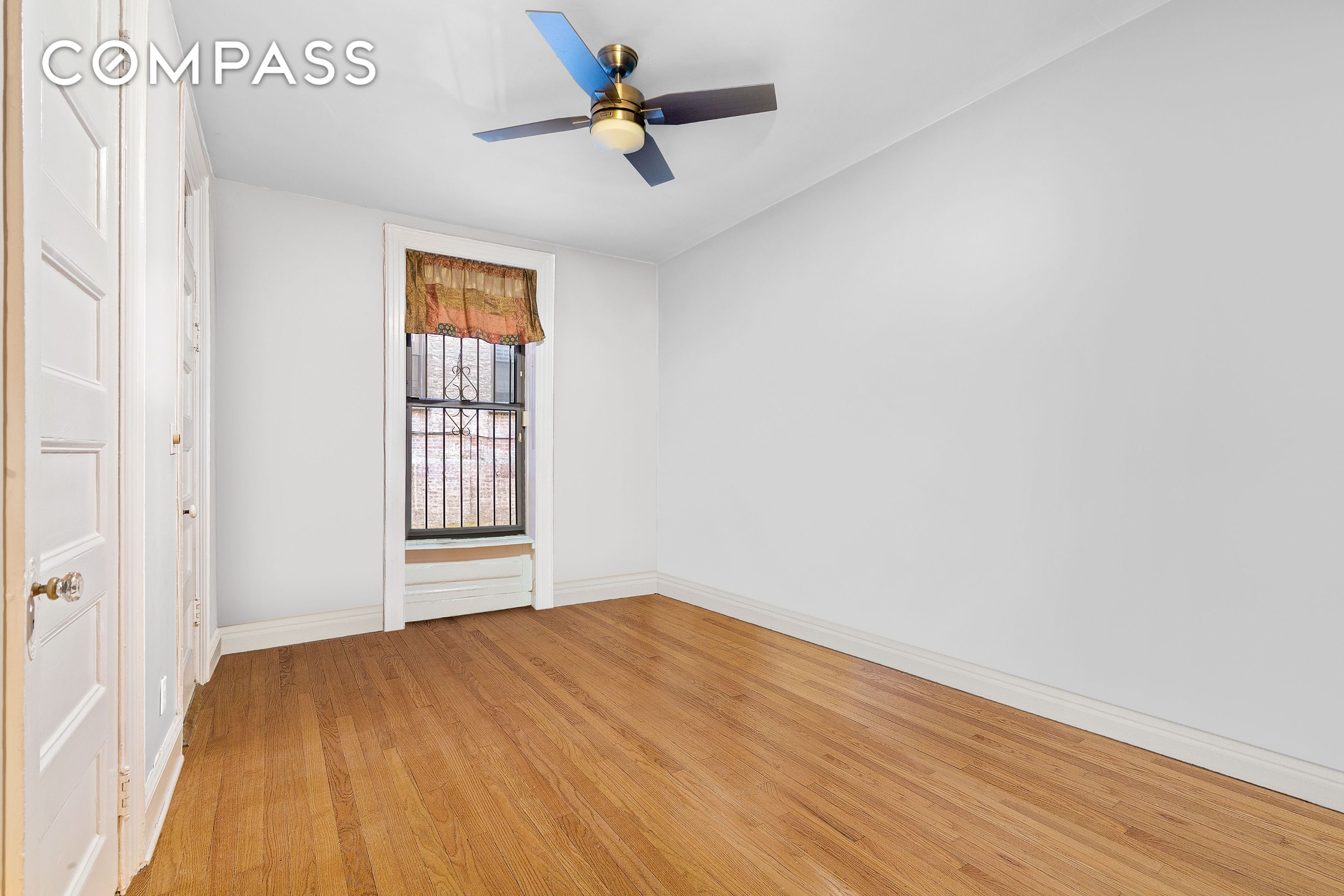 #15 photo, 311 W 97th Street, Upper West Side , NY 10025