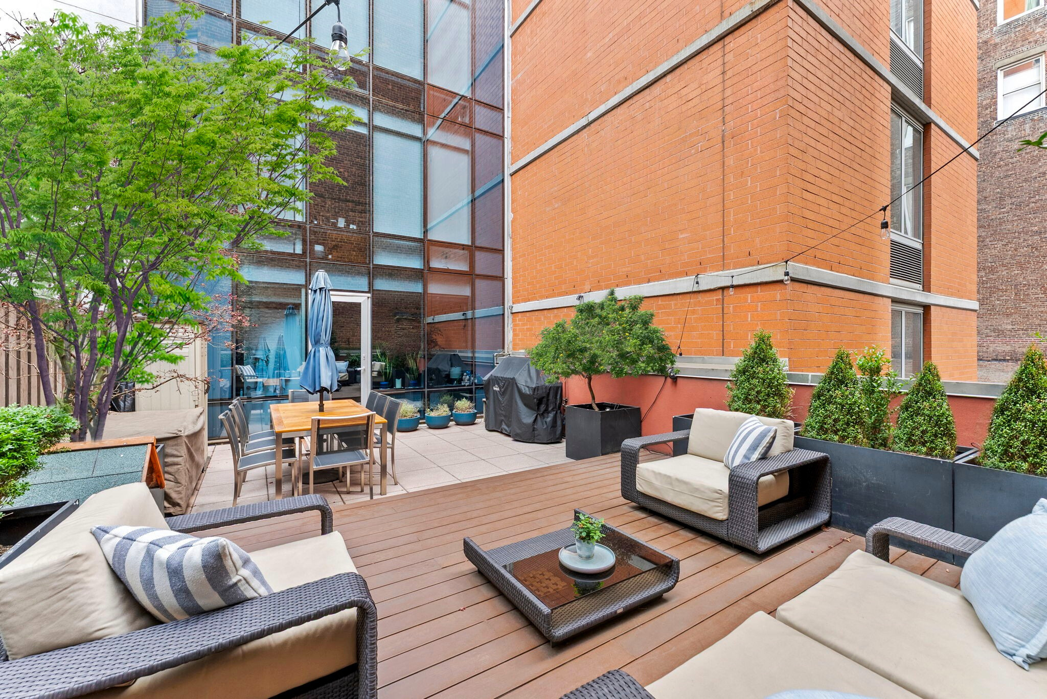 #1 photo, 166 W 18th Street, Chelsea , NY 10011