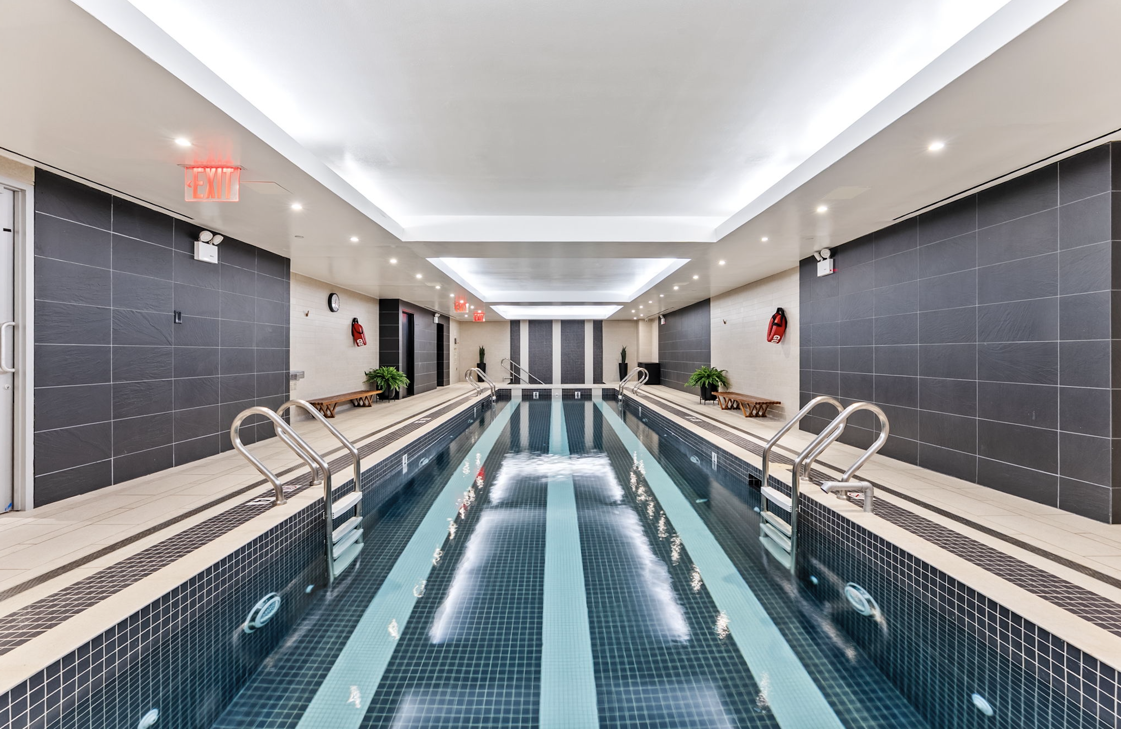 #14 photo, 166 W 18th Street, Chelsea , NY 10011