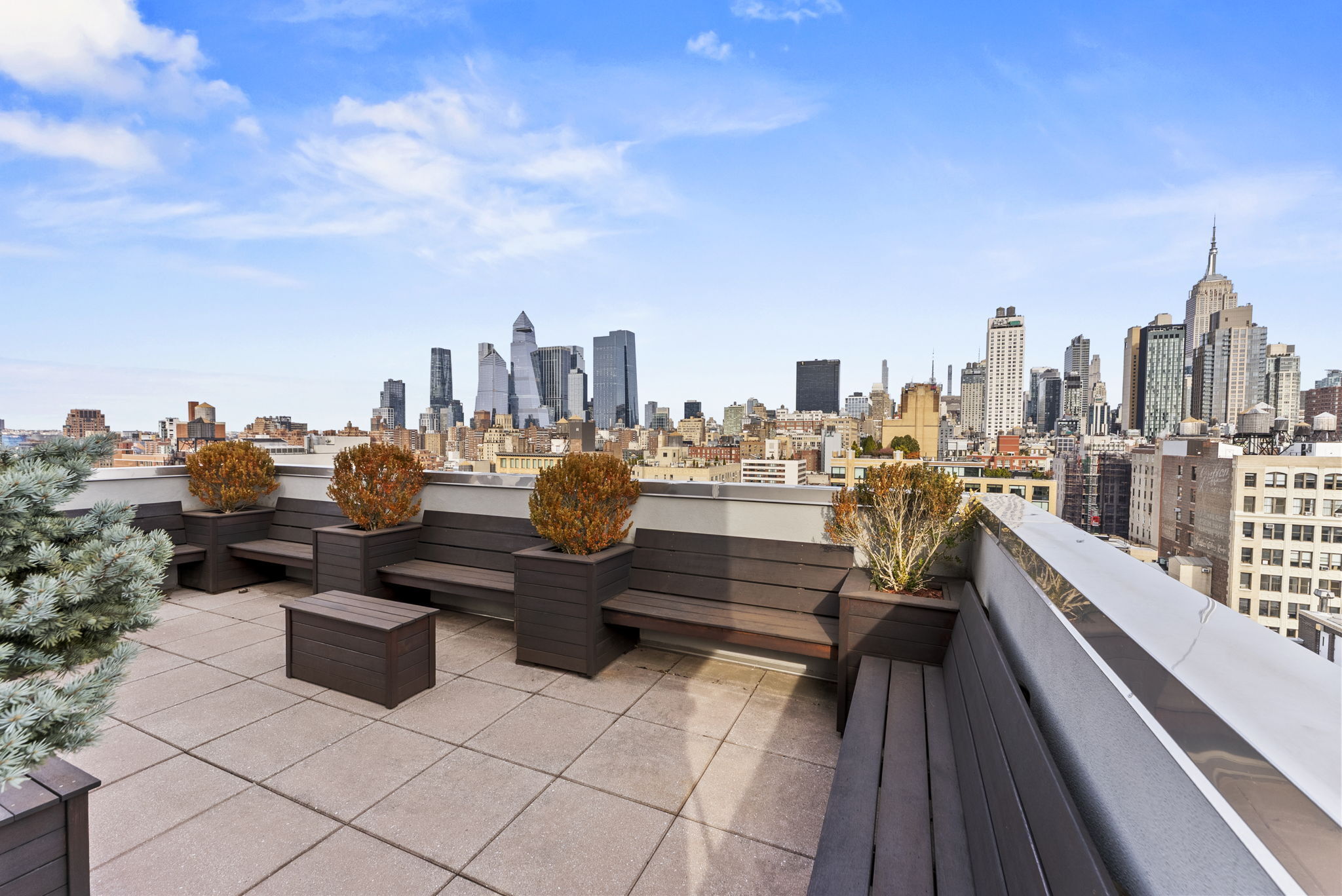 #16 photo, 166 W 18th Street, Chelsea , NY 10011