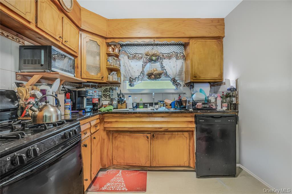 #7 photo, 12516 Adair Street, कुईंस Laurelton , NY 11413