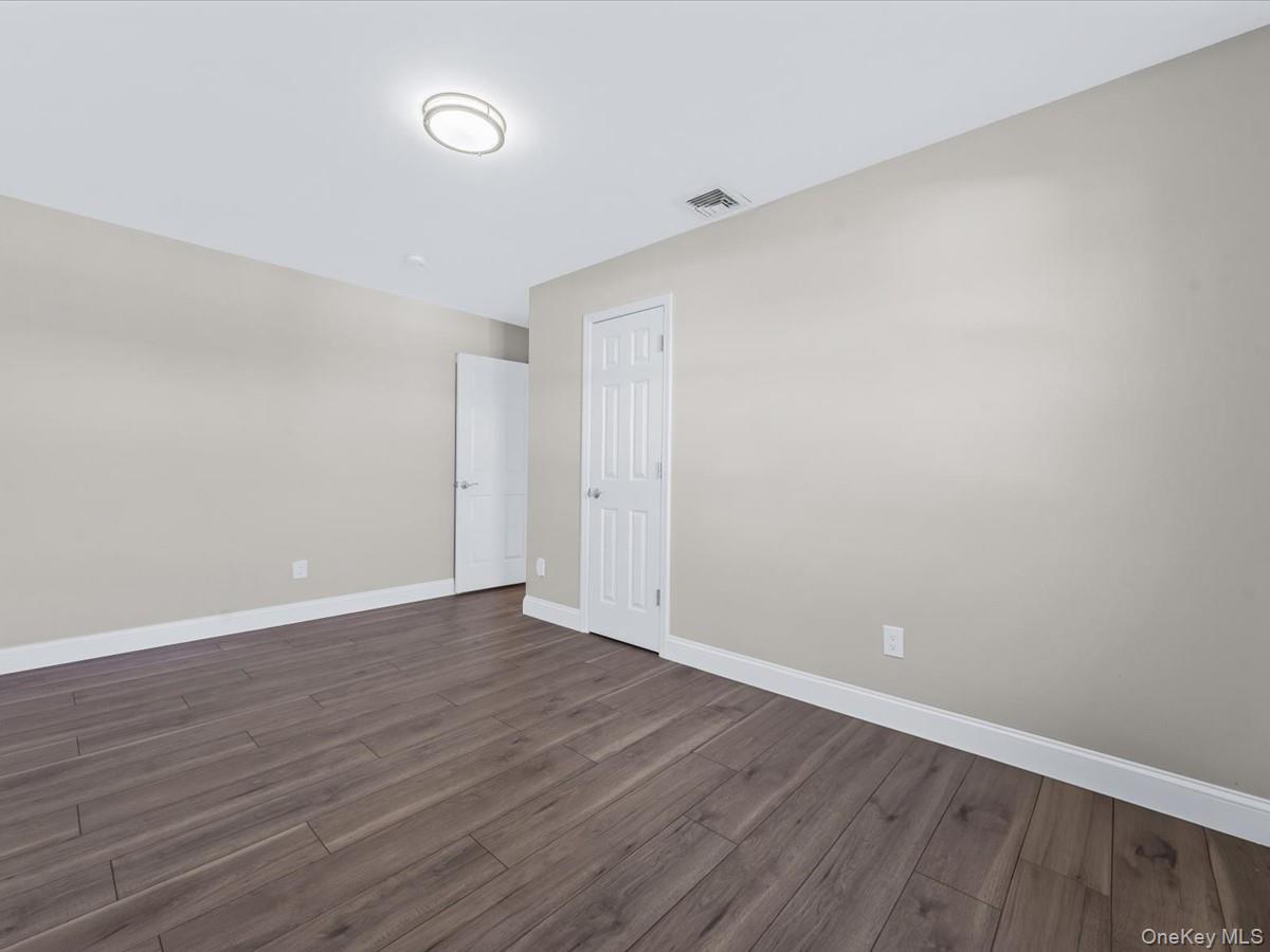 #14 photo, 610 Windmill Avenue, West Babylon , NY 11704