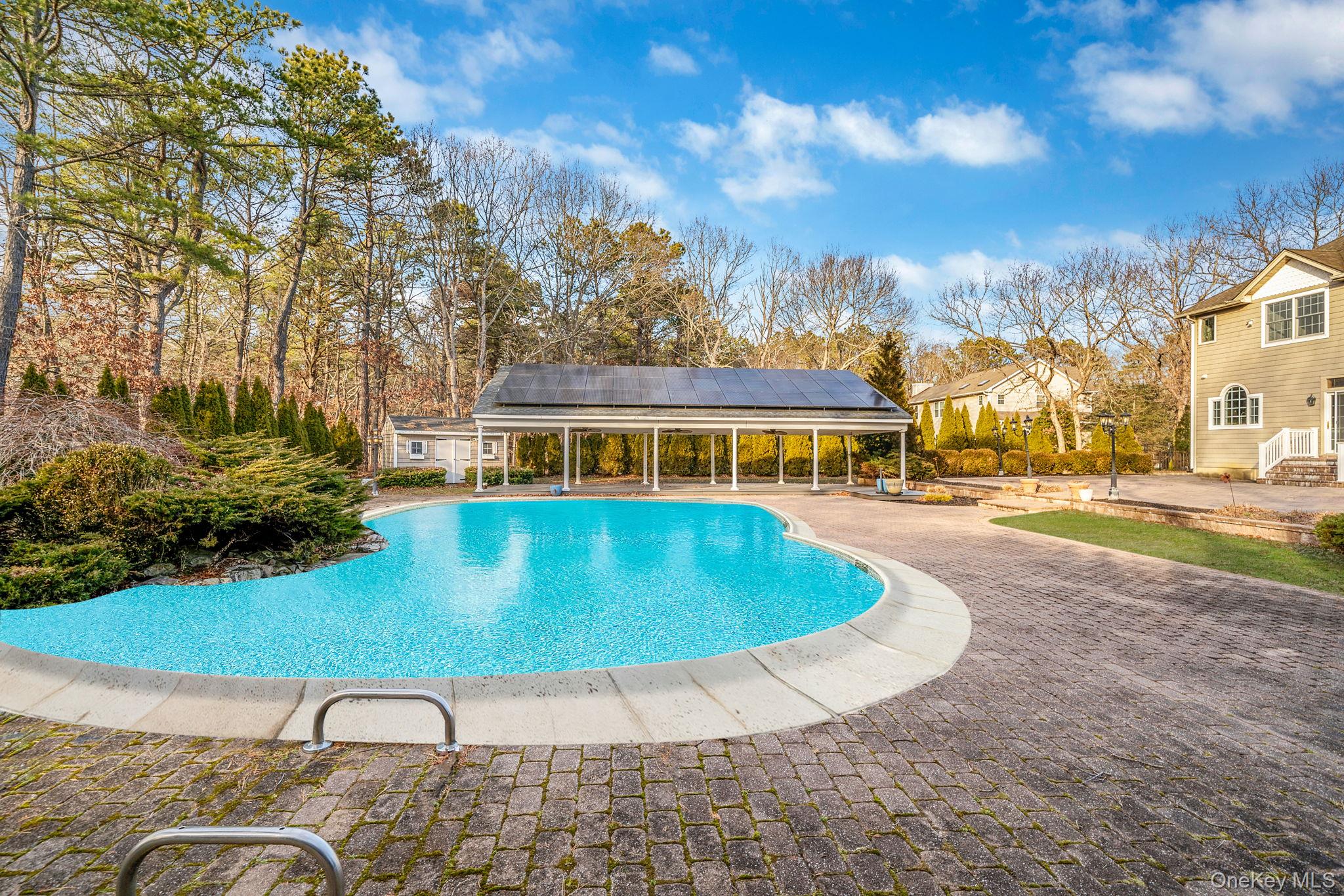 #17 photo, 44 E Margin Road, सफ़ोक काउंटी Ridge , NY 11961