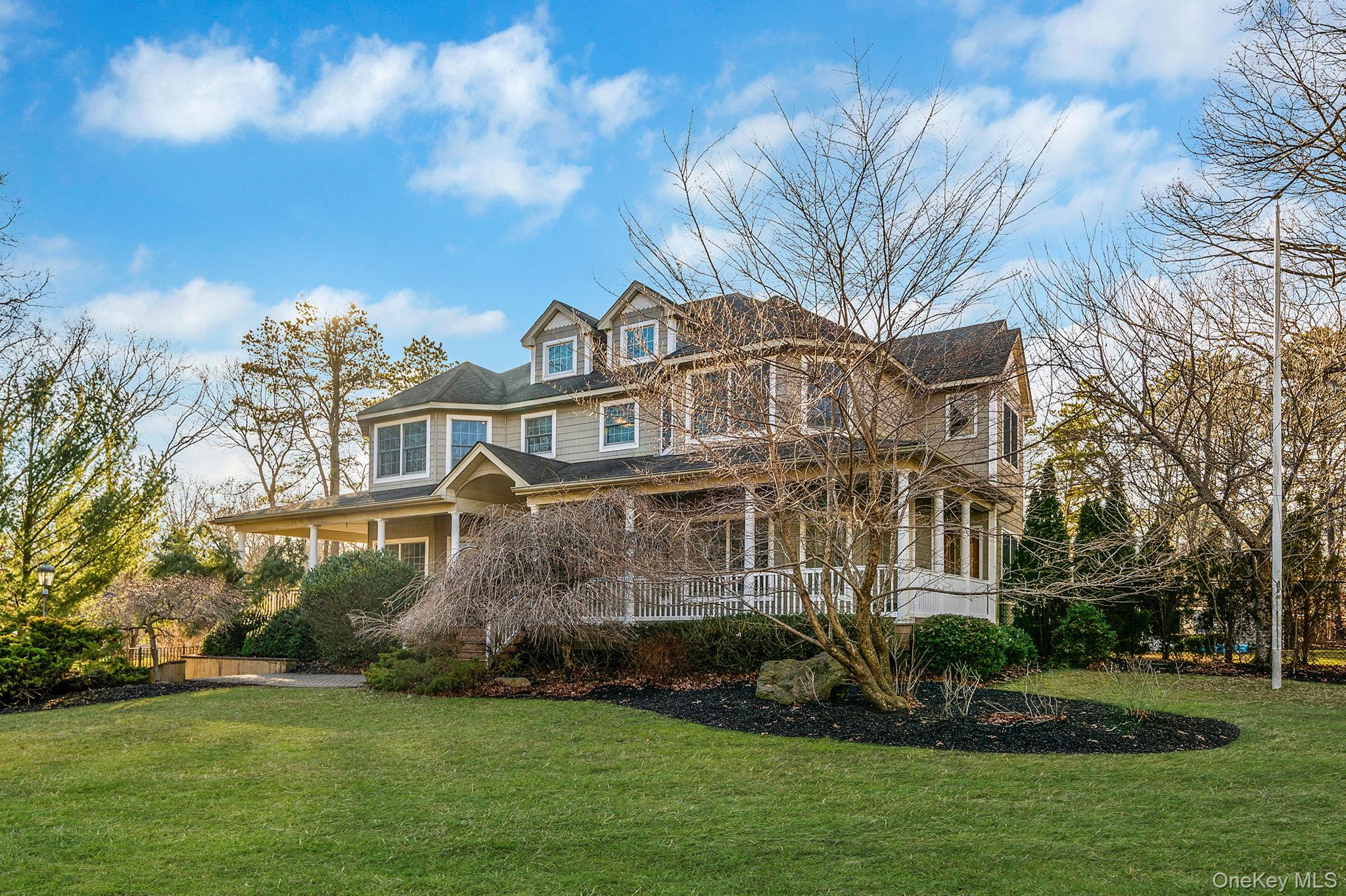 #4 photo, 44 E Margin Road, सफ़ोक काउंटी Ridge , NY 11961