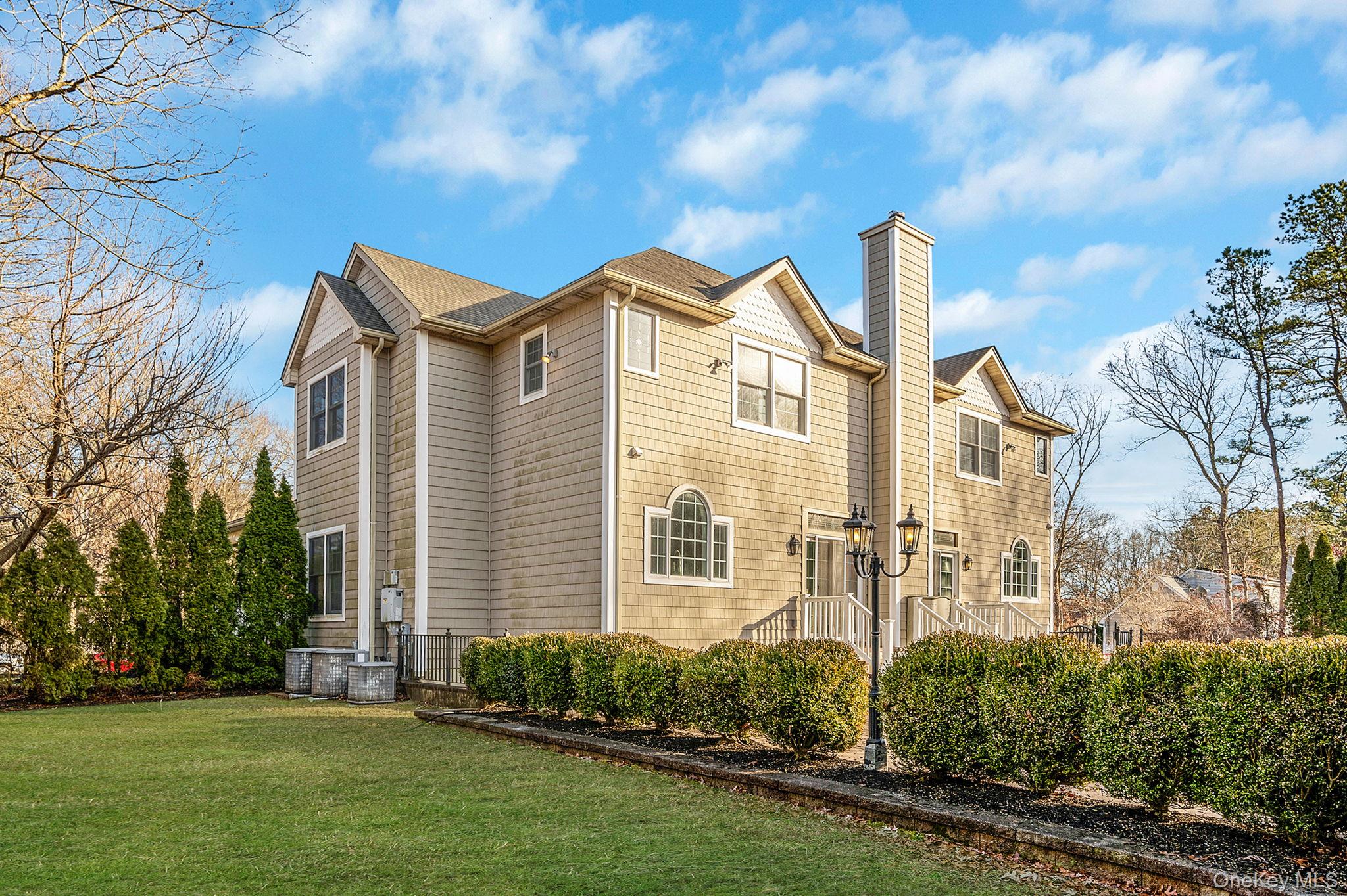 #8 photo, 44 E Margin Road, सफ़ोक काउंटी Ridge , NY 11961