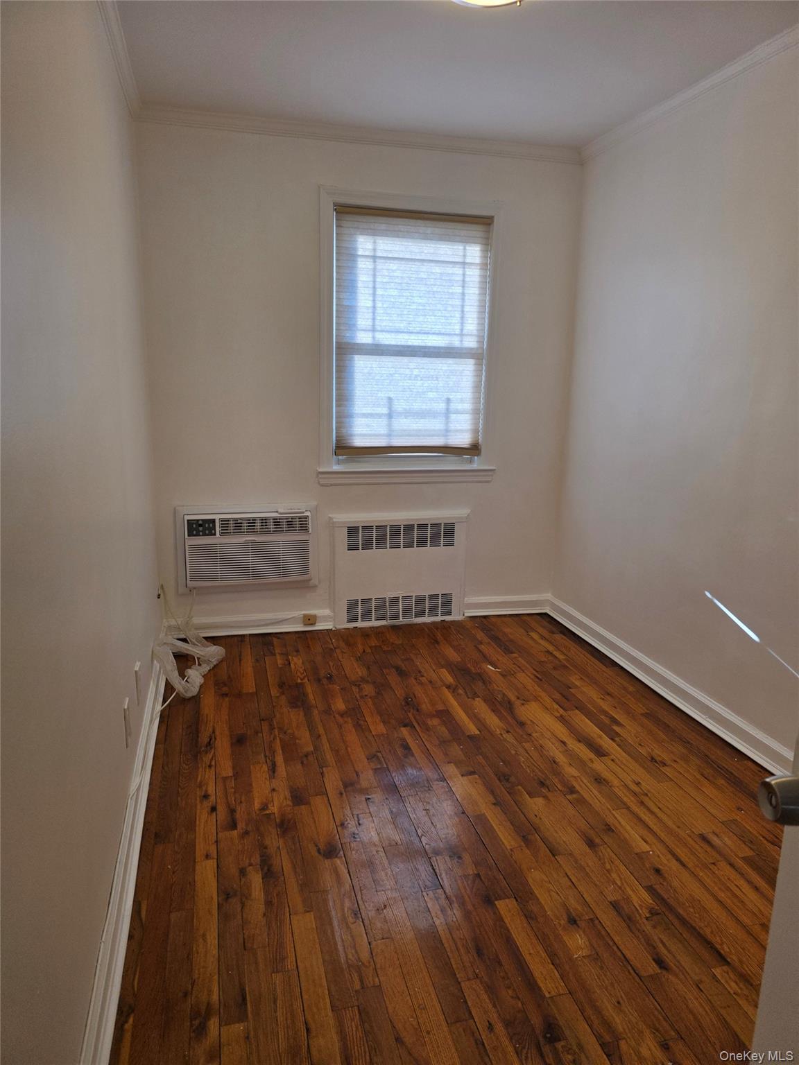 #6 photo, 150-25 77 Road, Куинс ‖ Kew Garden Hills , NY 11367