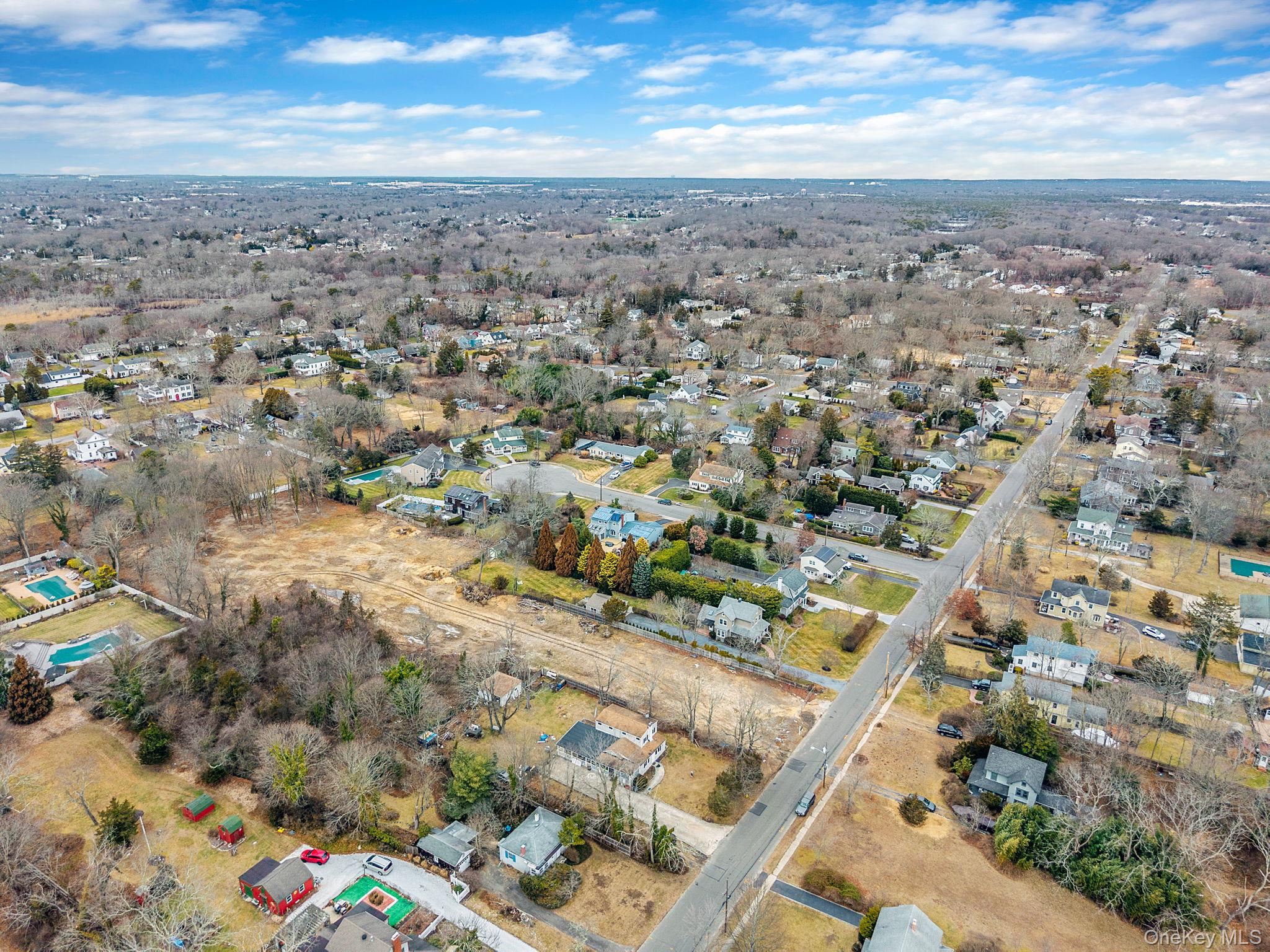 #15 photo, 92 Oakwood Avenue, सफ़ोक काउंटी Bayport , NY 11705