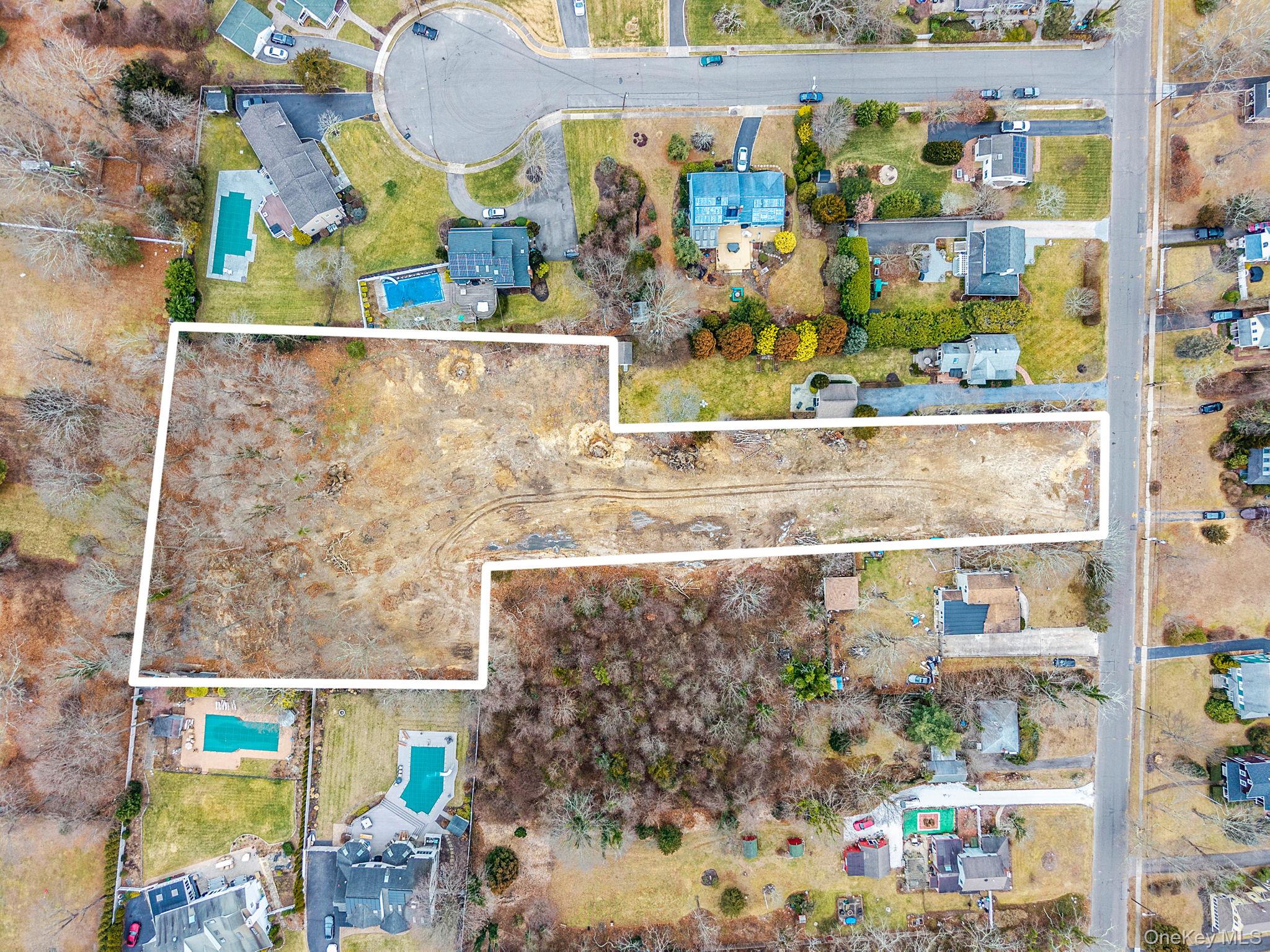 #18 photo, 92 Oakwood Avenue, सफ़ोक काउंटी Bayport , NY 11705