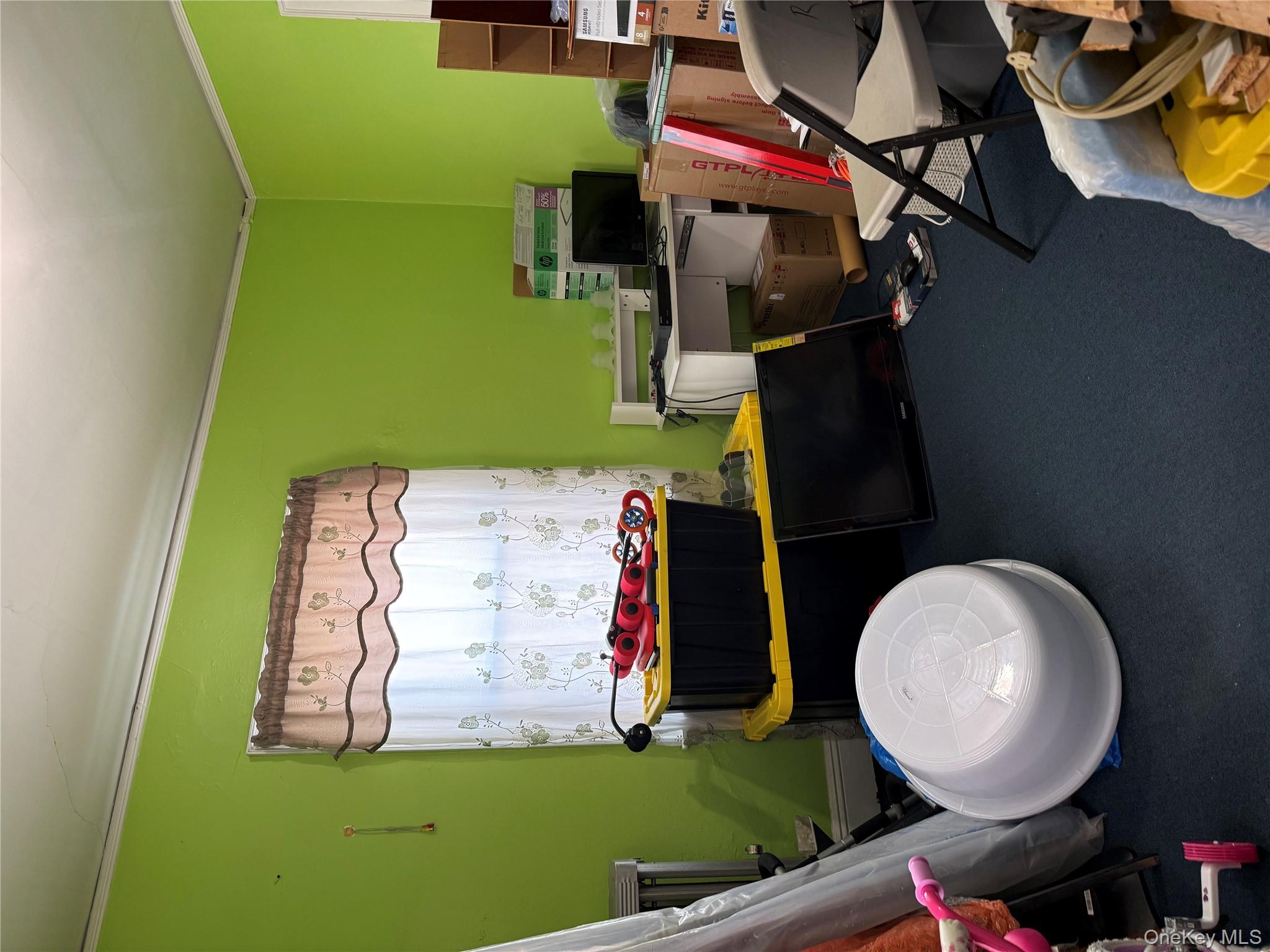 #13 photo, 9021 189th Street, קווינס Hollis , NY 11423