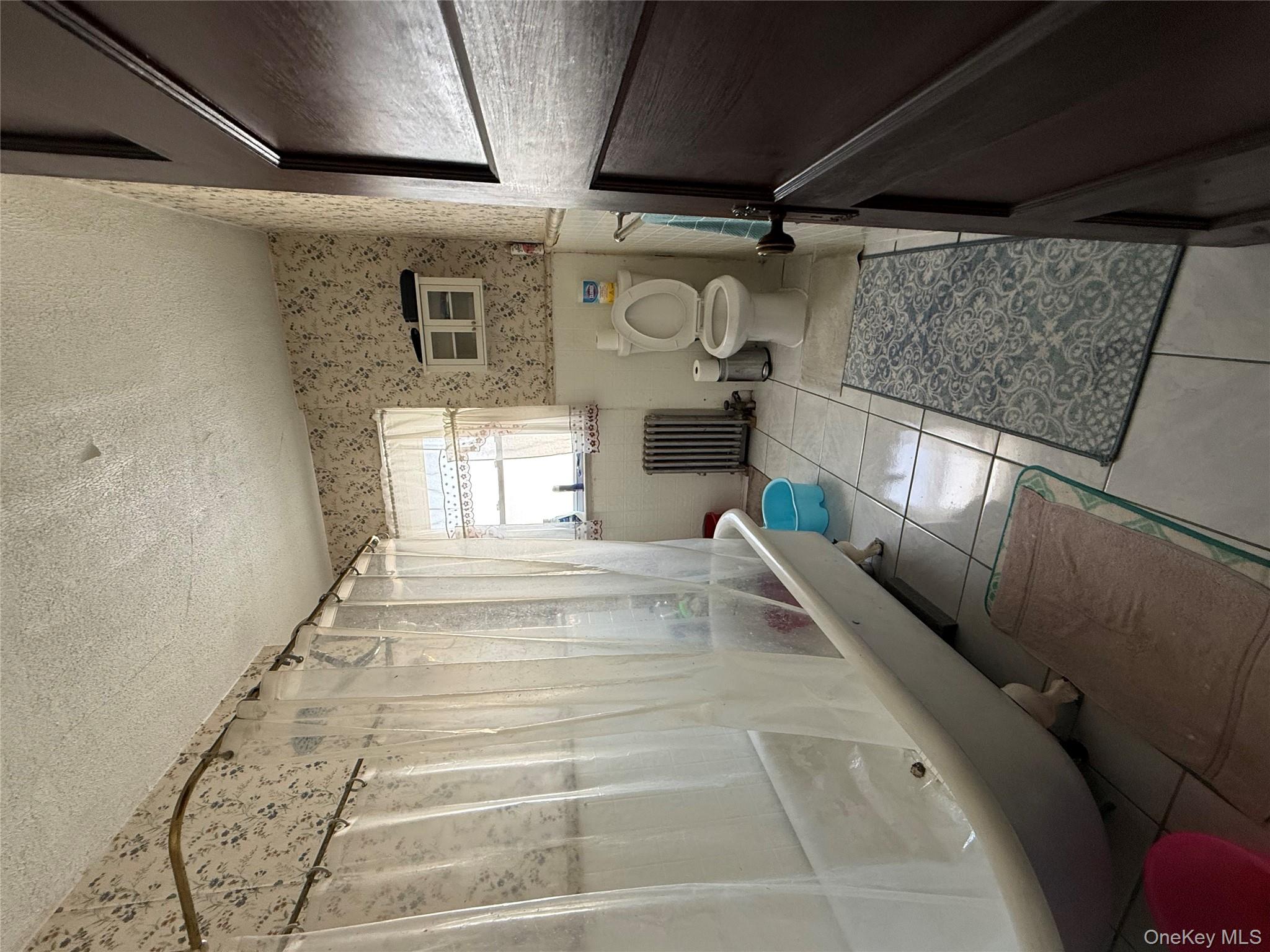 #17 photo, 9021 189th Street, קווינס Hollis , NY 11423