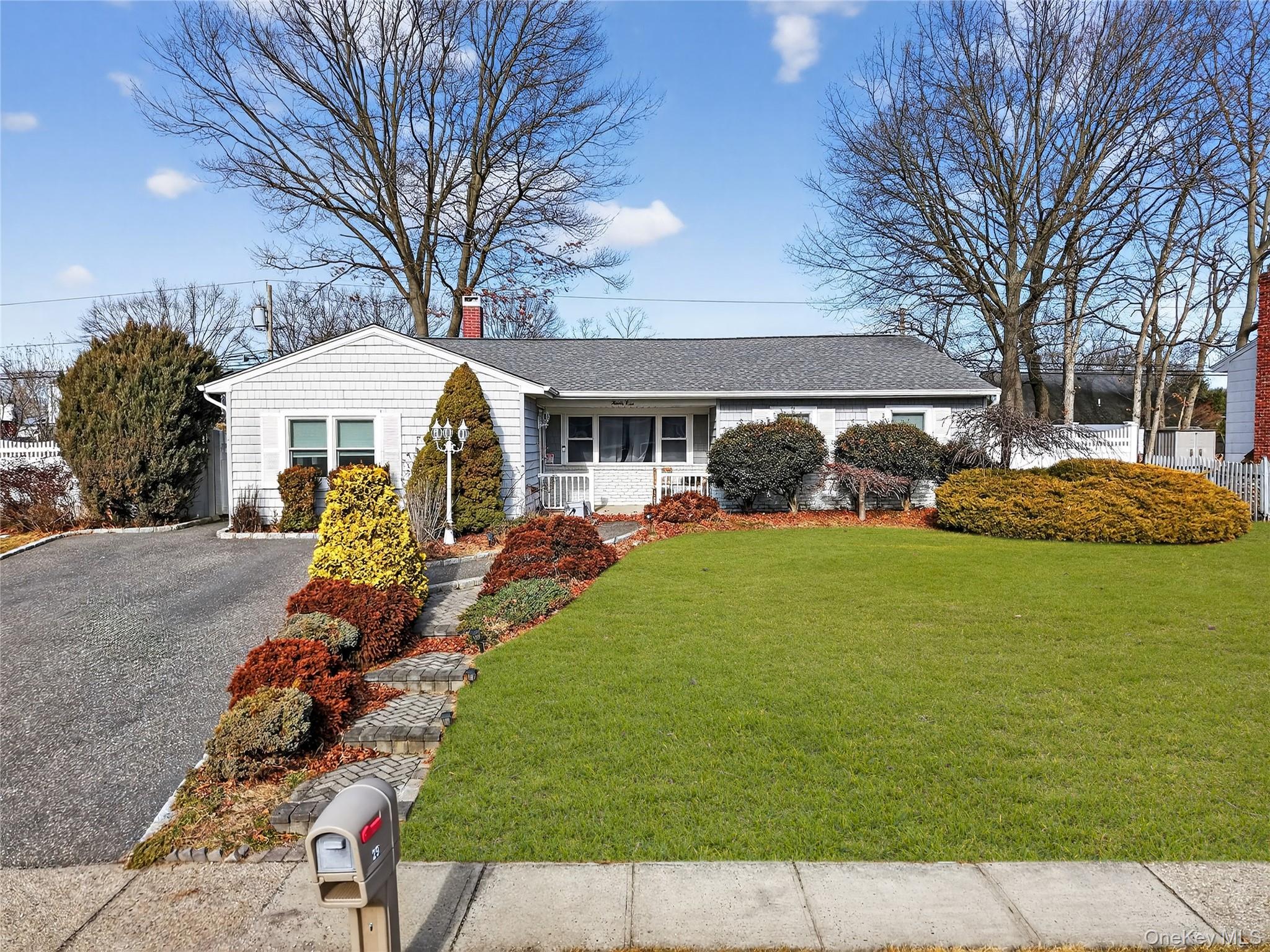 #1 photo, 29 Rush Street, 东长岛 Port Jefferson , NY 11776