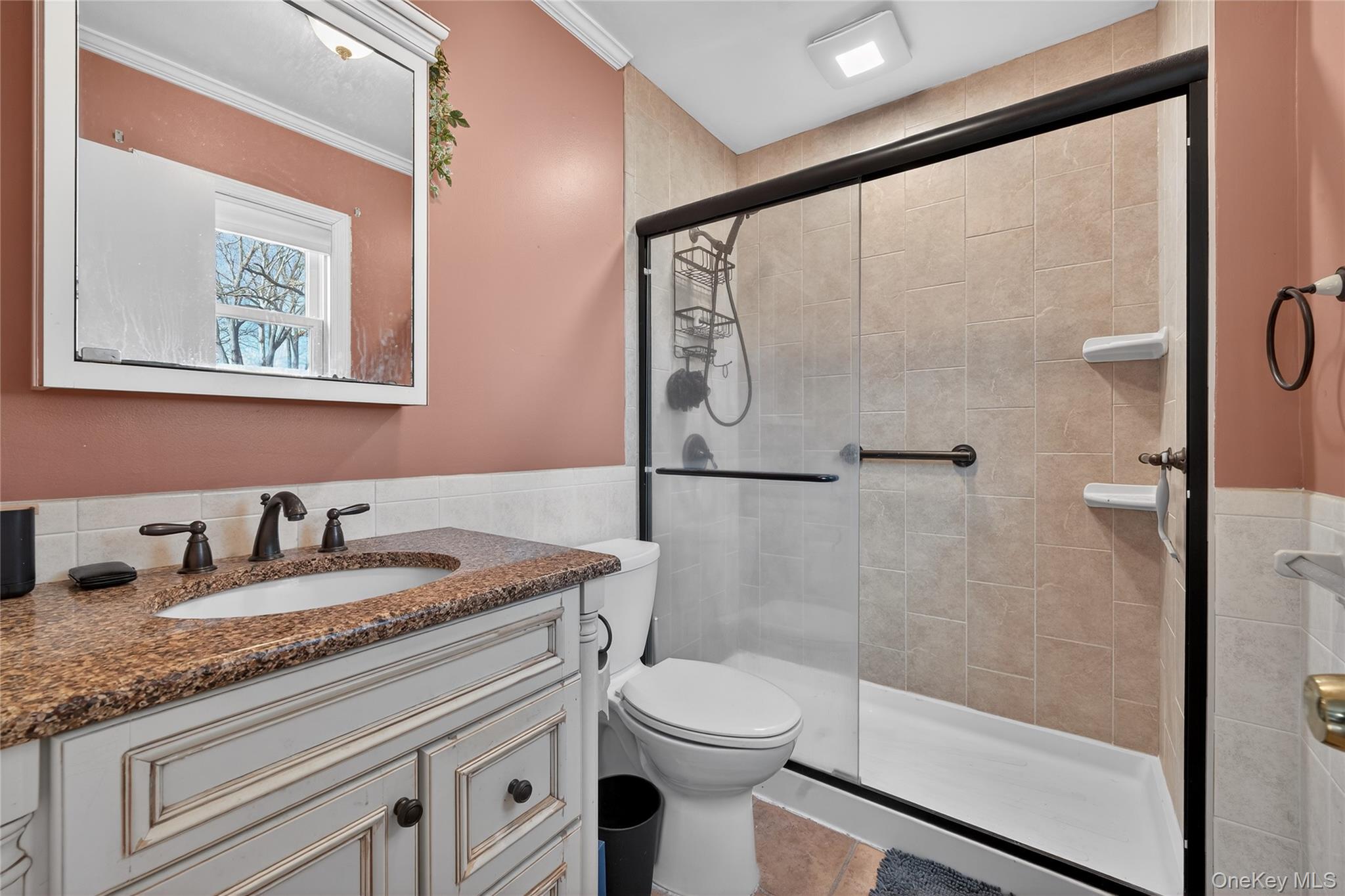 #11 photo, 29 Rush Street, 东长岛 Port Jefferson , NY 11776