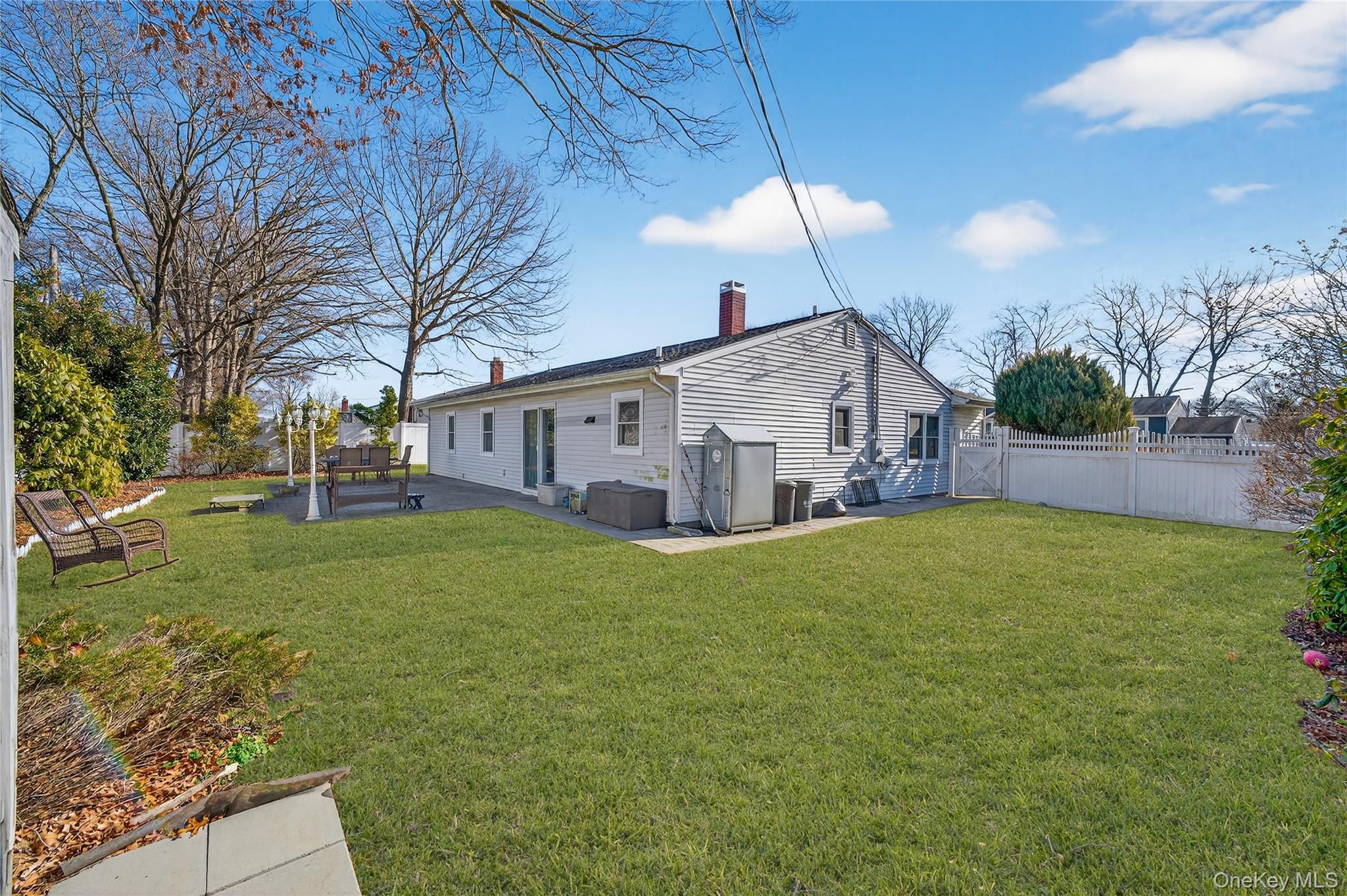 #16 photo, 29 Rush Street, 东长岛 Port Jefferson , NY 11776