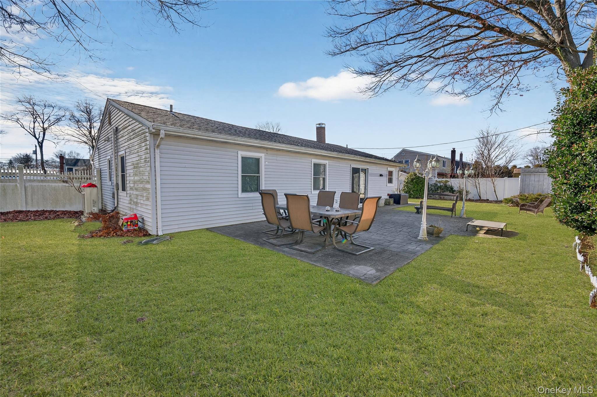 #17 photo, 29 Rush Street, 东长岛 Port Jefferson , NY 11776