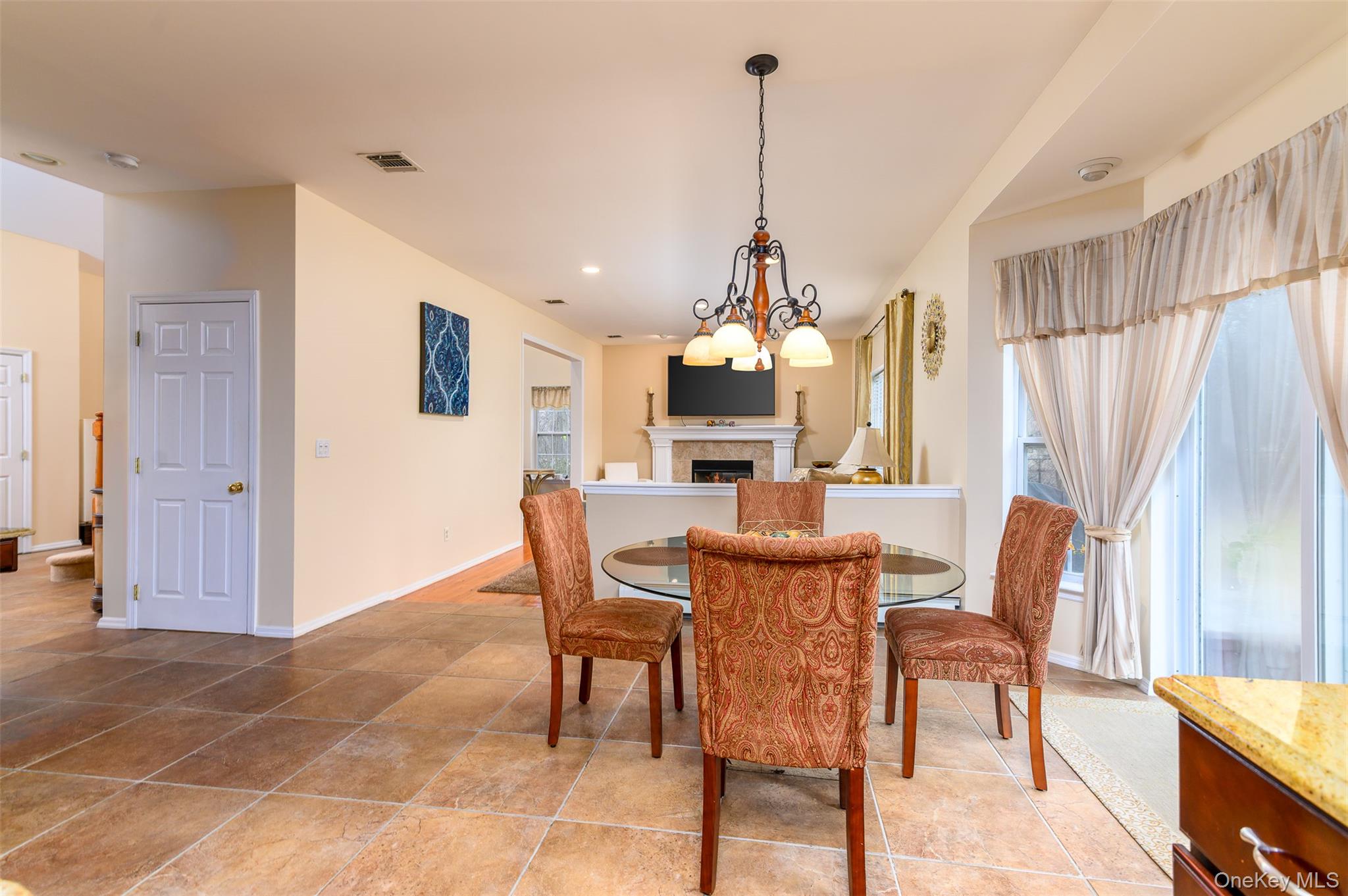 #13 photo, 3 Sweetgum Lane, מחוז סאפוק Miller Place , NY 11764