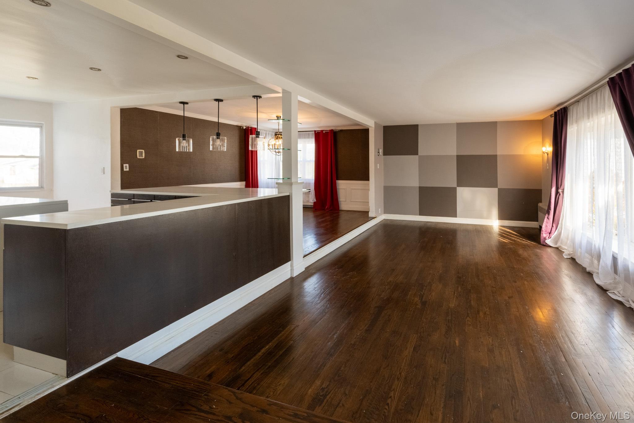 #10 photo, 21 Norton Drive, नासाउ काउंटी Roosevelt , NY 11575