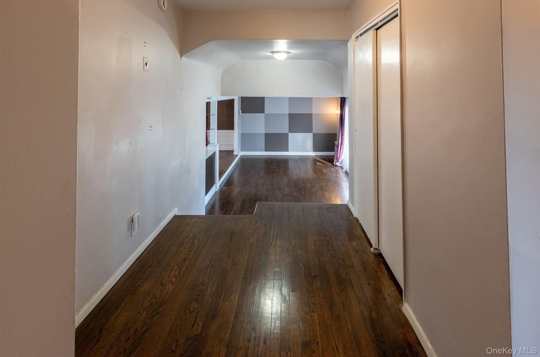 #14 photo, 21 Norton Drive, नासाउ काउंटी Roosevelt , NY 11575