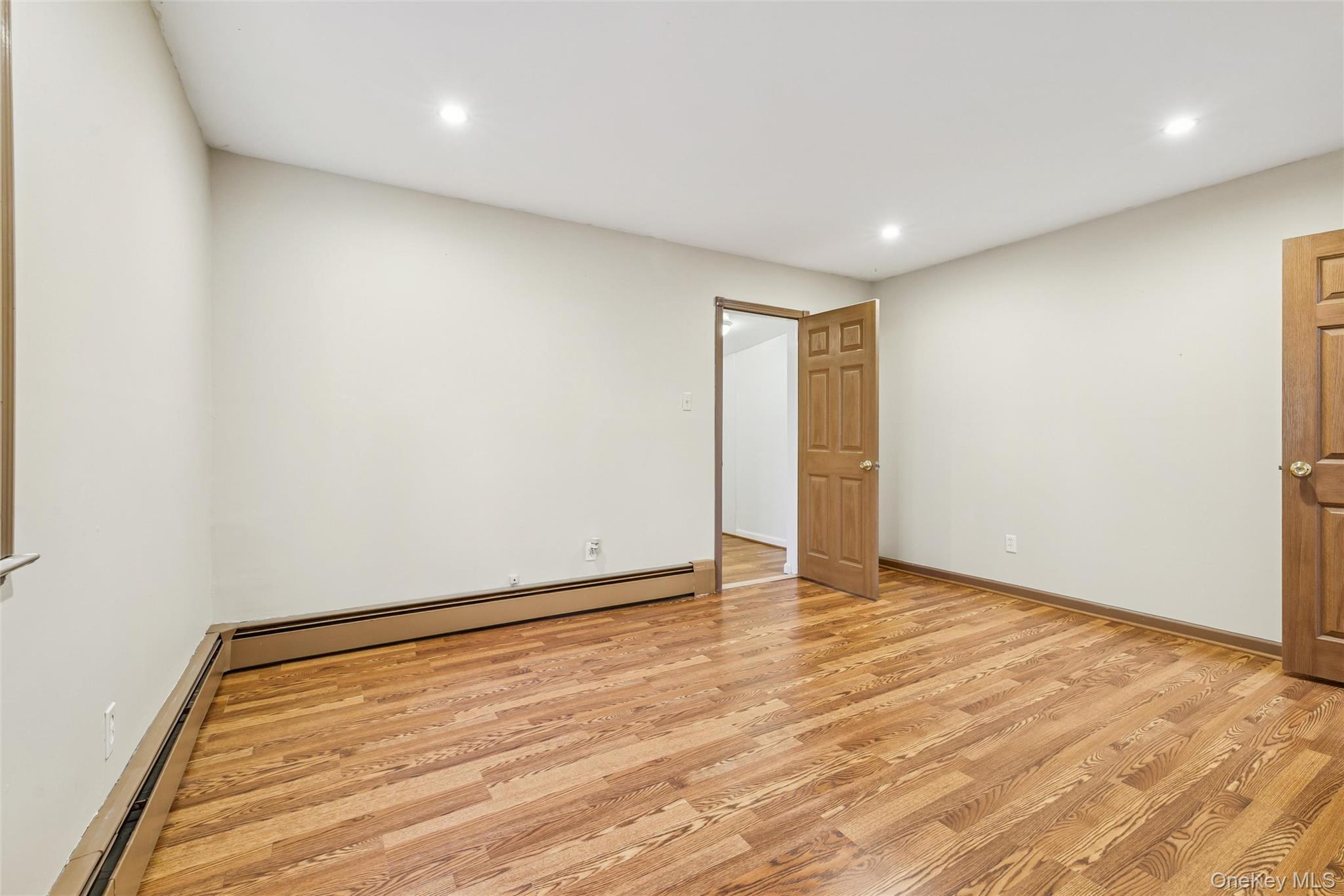 #20 photo, 5 Haiti Lane, Саффолк ‖ Coram , NY 11727