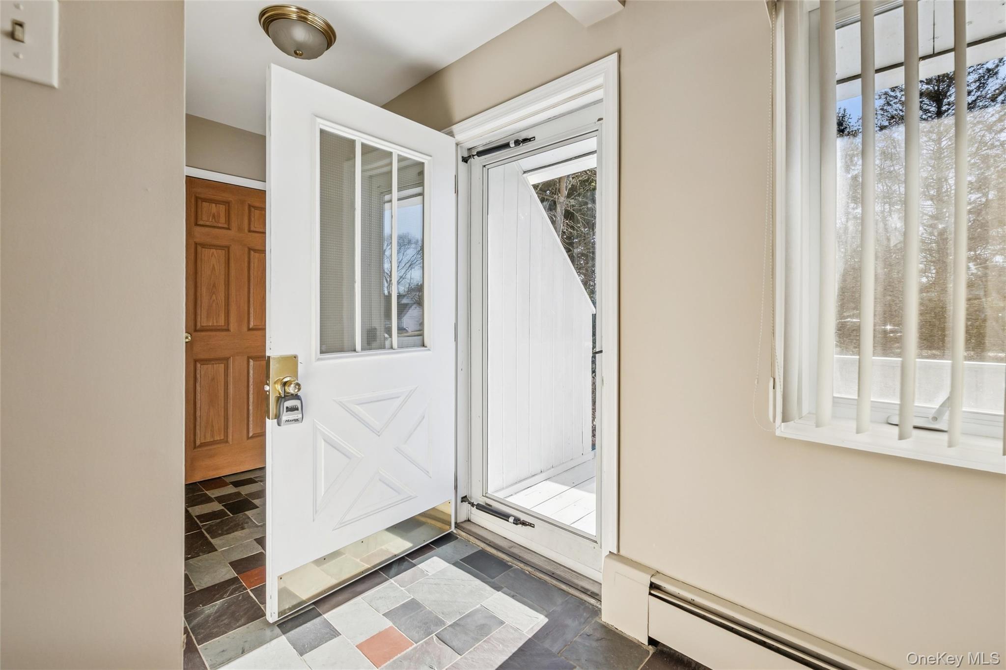 #7 photo, 5 Haiti Lane, Саффолк ‖ Coram , NY 11727