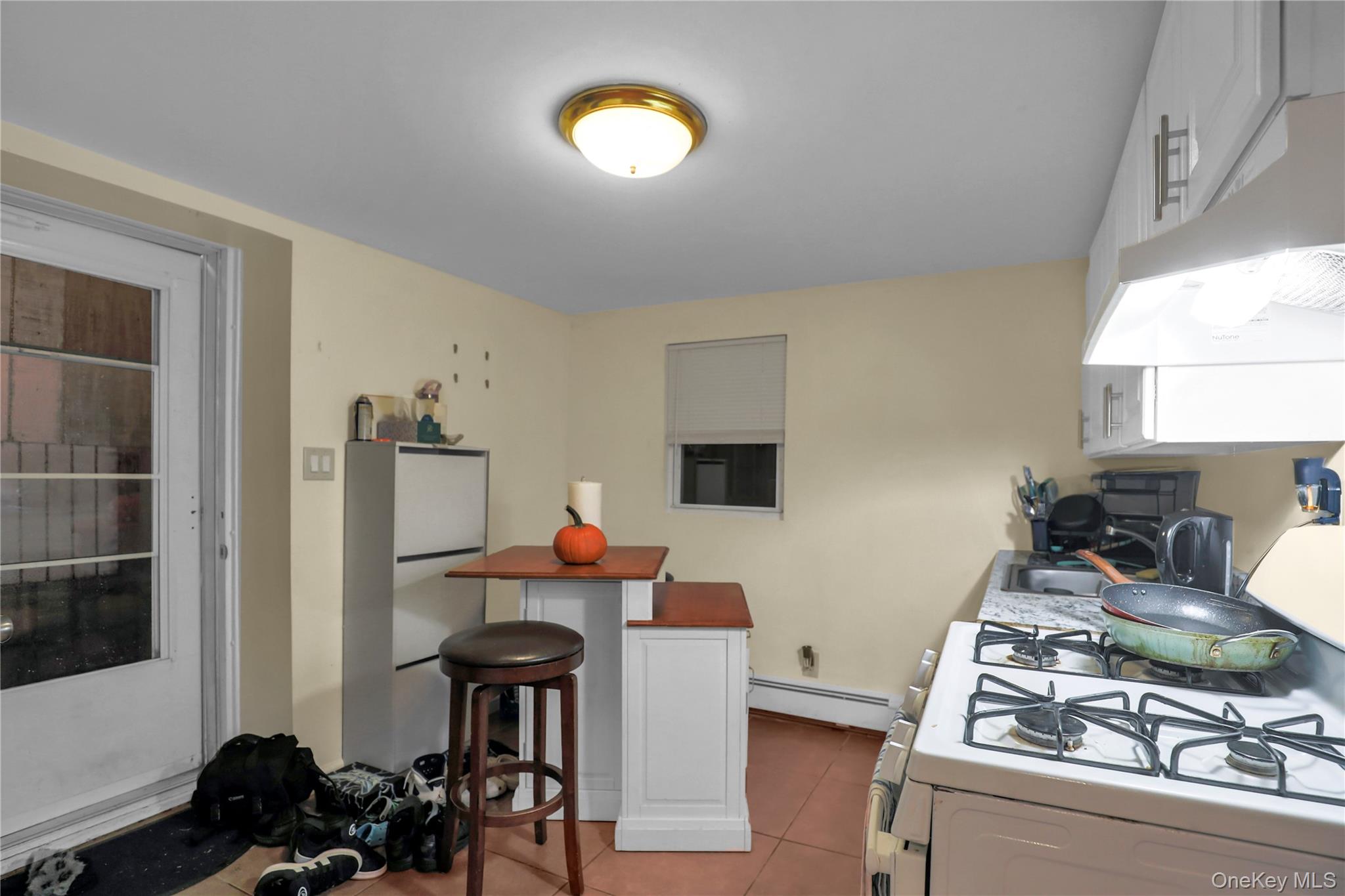 #20 photo, 1763 E Berkshire Road, Merrick , NY 11566