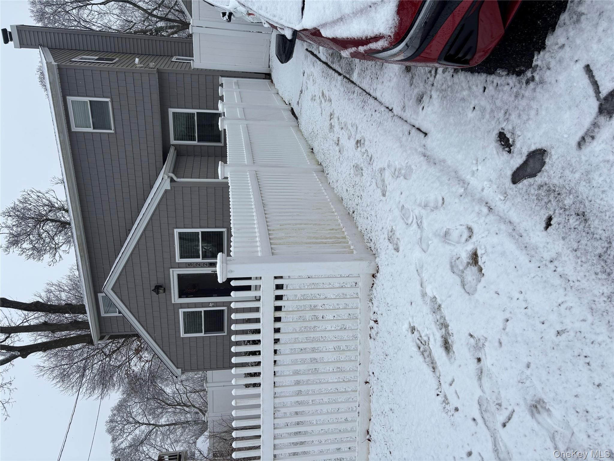 #1 photo, 522 Browns Road, 롱 아일랜드 Nesconset , NY 11767