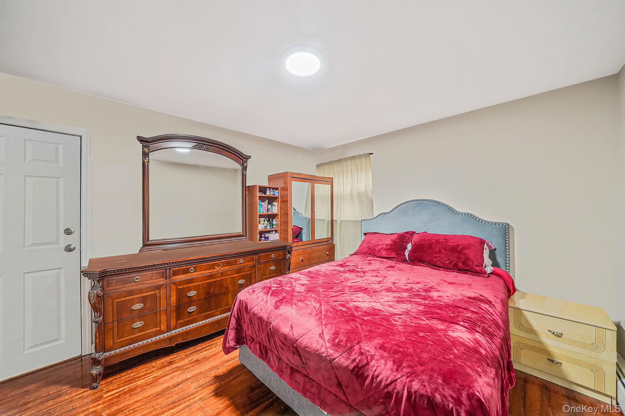 #16 photo, 260 Yale Street, Hempstead , NY 11550