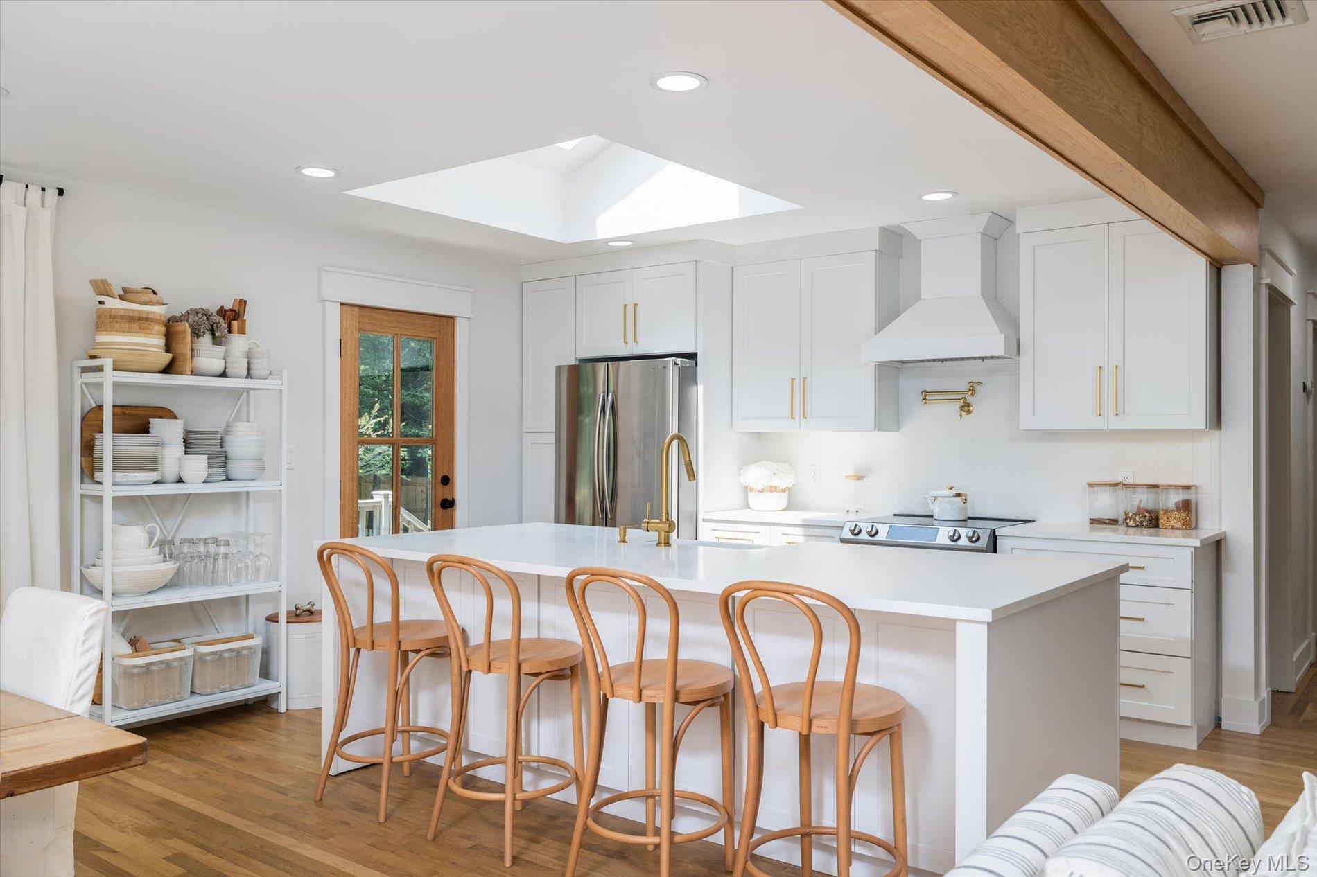 #15 photo, 2 Meadowlark Lane, सफ़ोक काउंटी Huntington , NY 11743