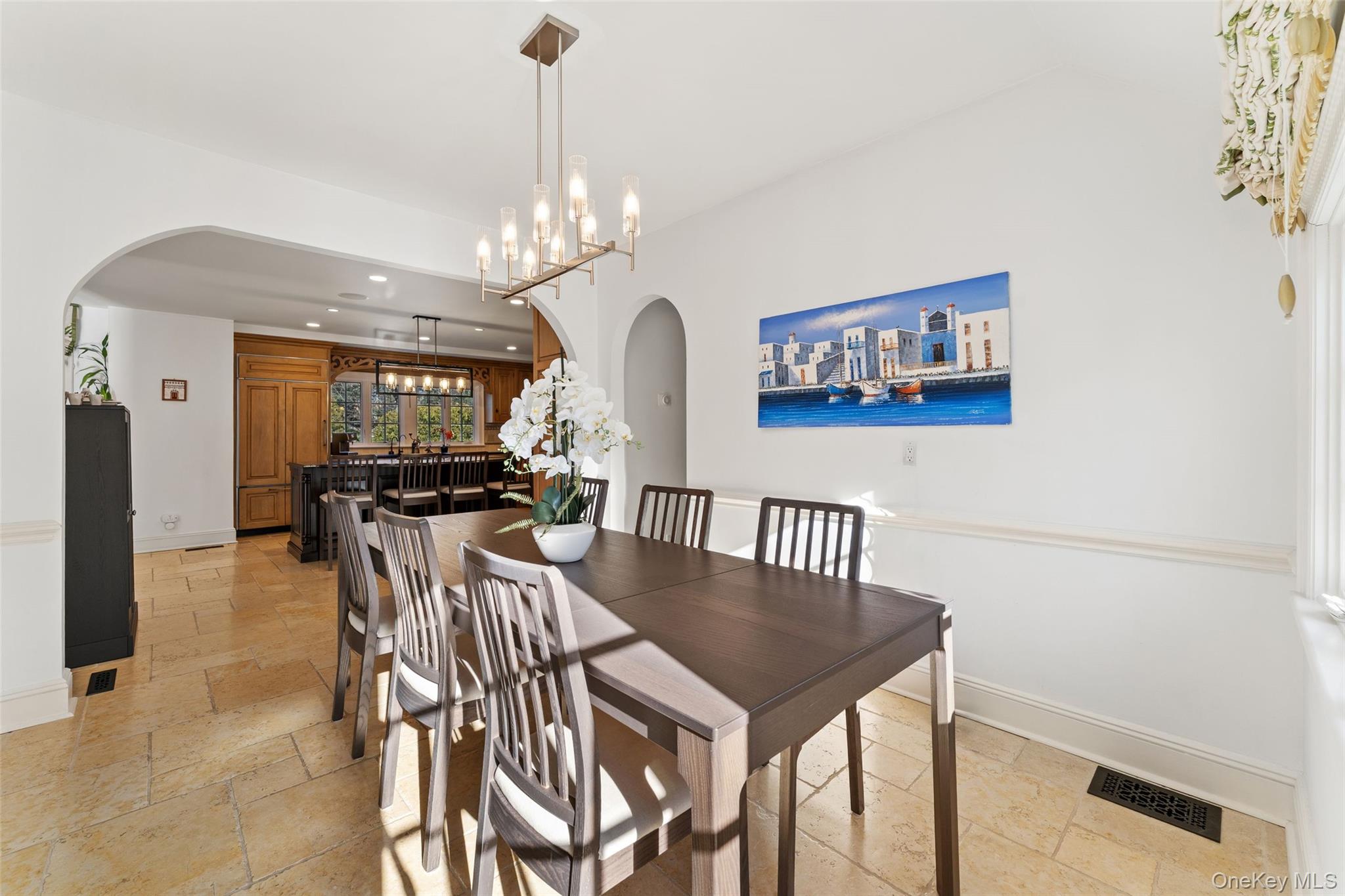 #17 photo, 45 Griffen Avenue, Scarsdale , NY 10583