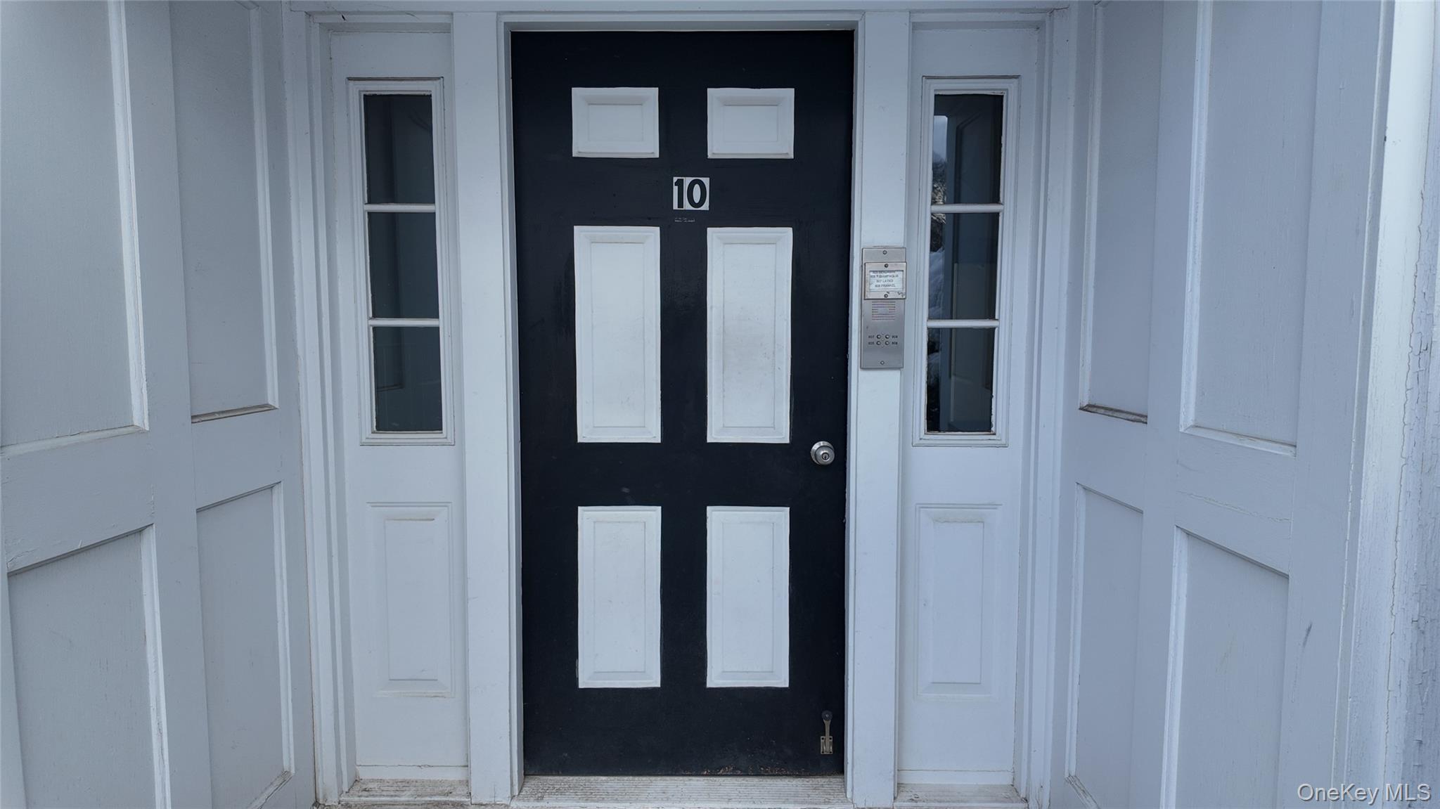 #2 photo, 10 Lenox Court Court, Suffern , NY 10901