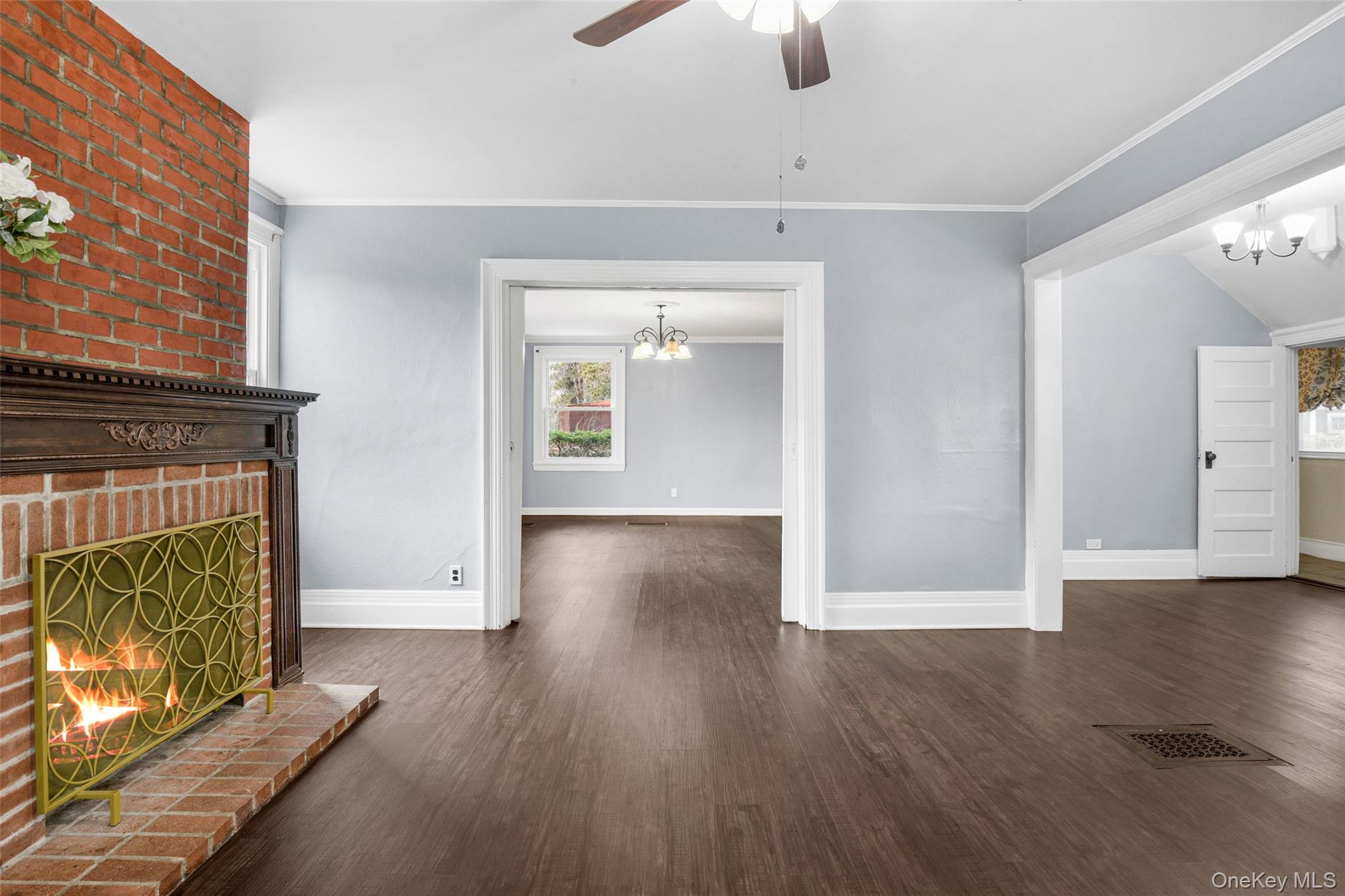 #12 photo, 8 The Serpentine, New Rochelle , NY 10801