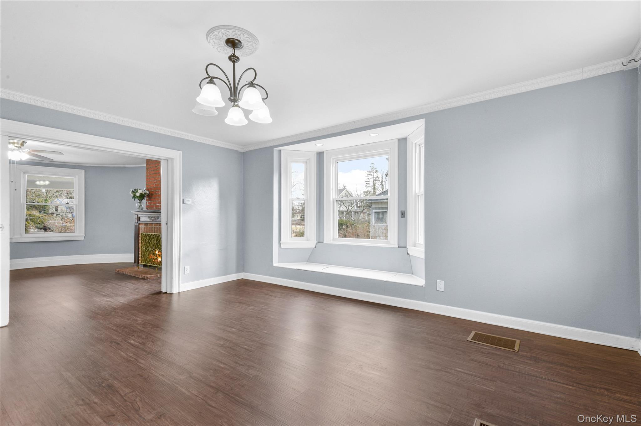 #16 photo, 8 The Serpentine, New Rochelle , NY 10801