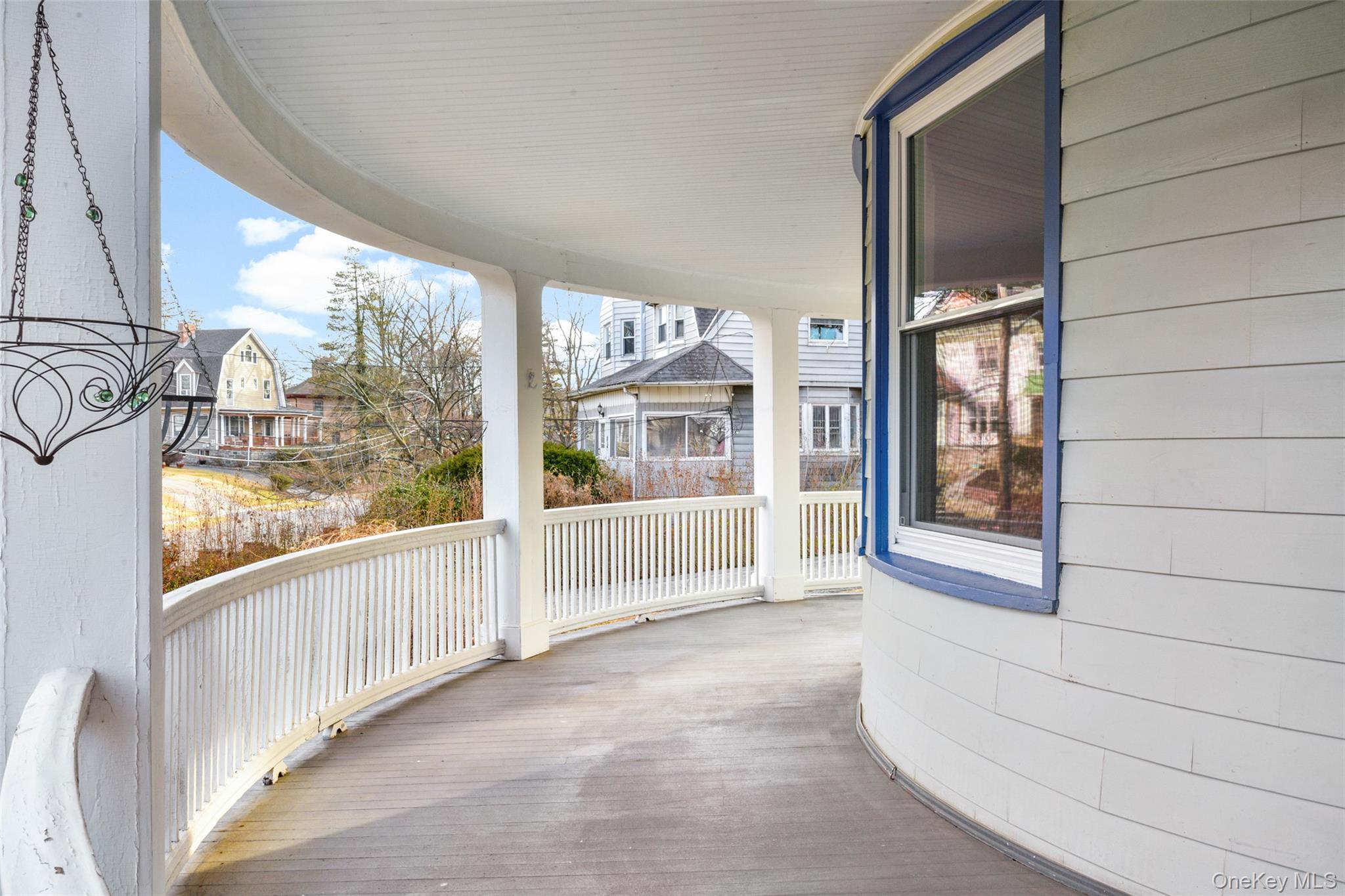 #5 photo, 8 The Serpentine, New Rochelle , NY 10801