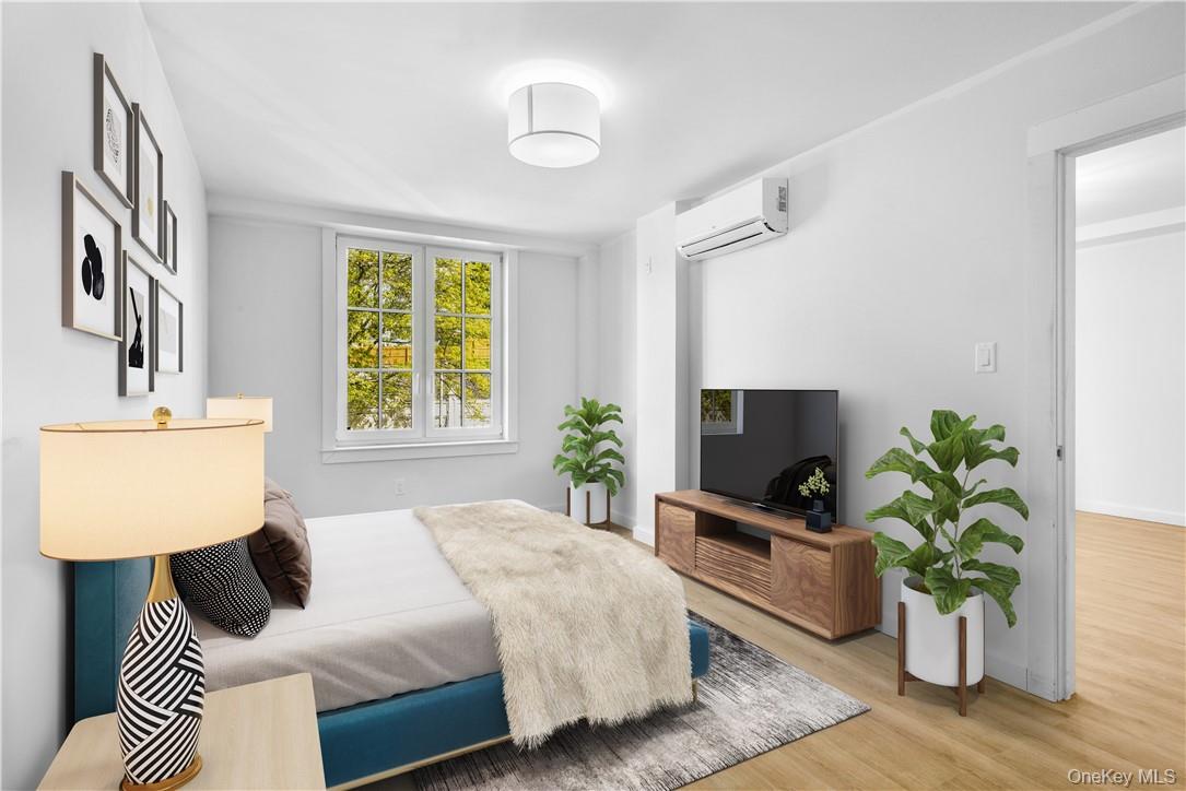 #4 photo, 139 Fifth Avenue, Pelham , NY 10803