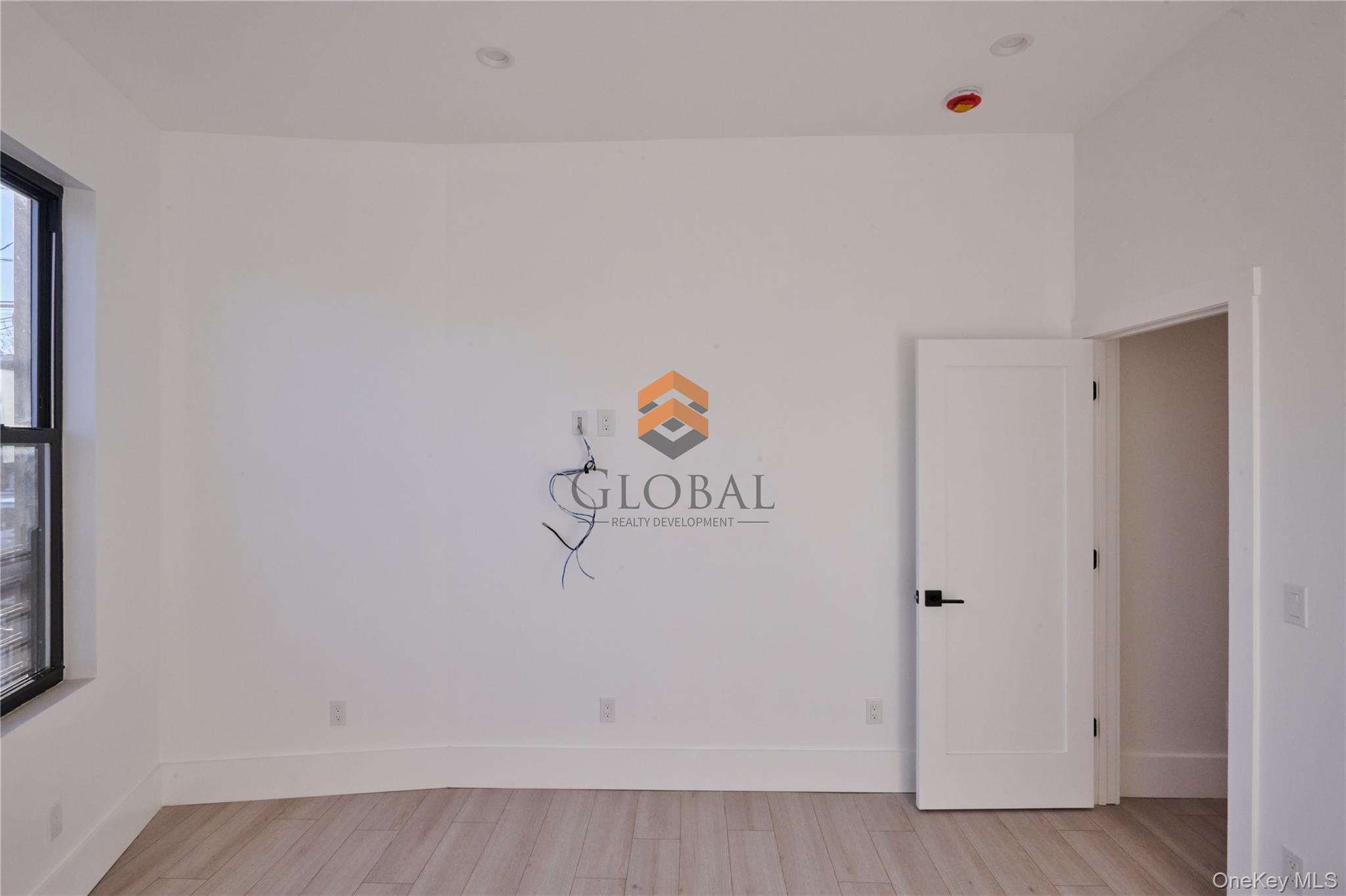 #17 photo, 953 Tilden Street, הברונקס Bronx , NY 10469