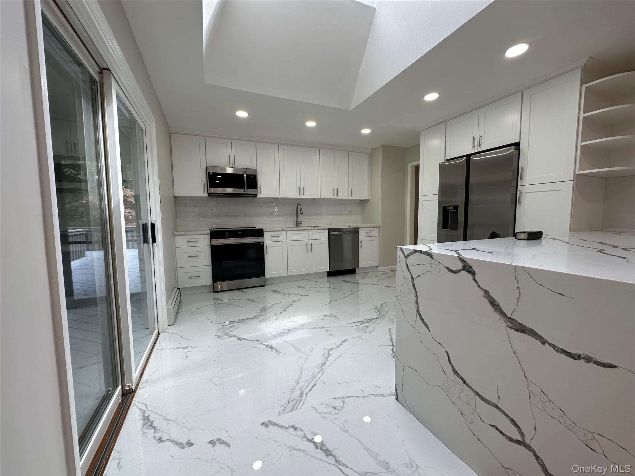 #11 photo, 43 Points Of View, 뉴욕주 Warwick , NY 10990