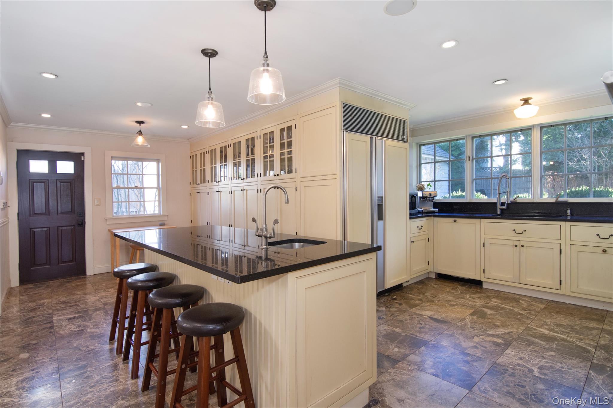 #6 photo, 414 Pelham Manor Road, 뉴욕주 Pelham , NY 10803