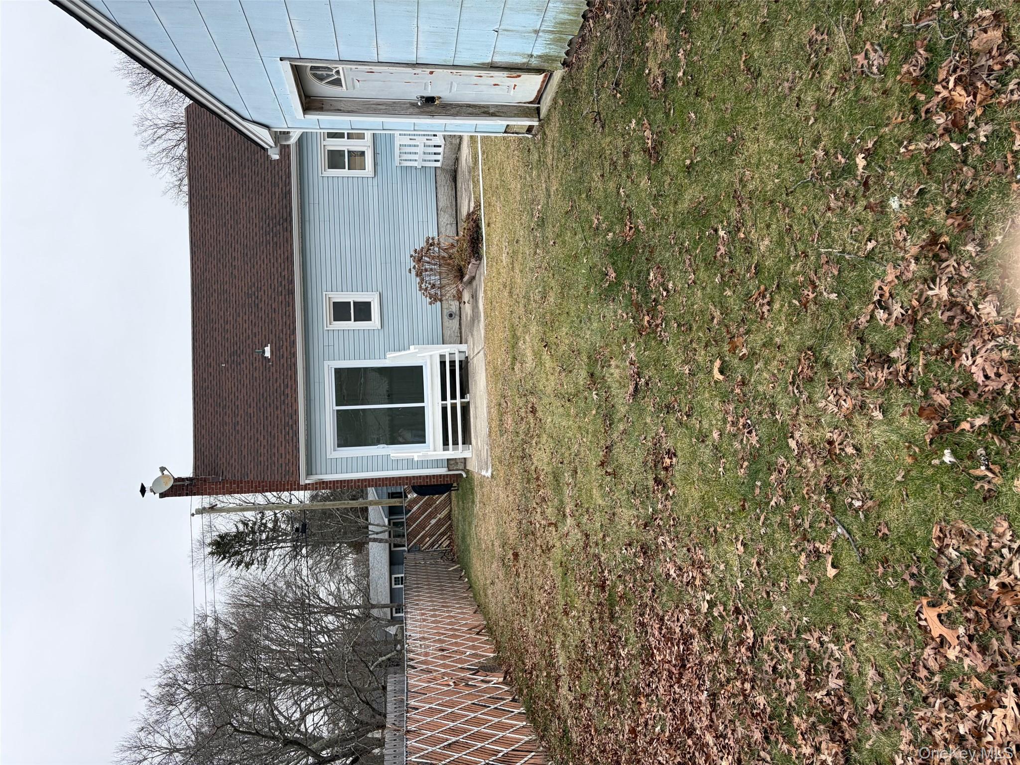 #10 photo, 182 Lexington Road, Shirley , NY 11967