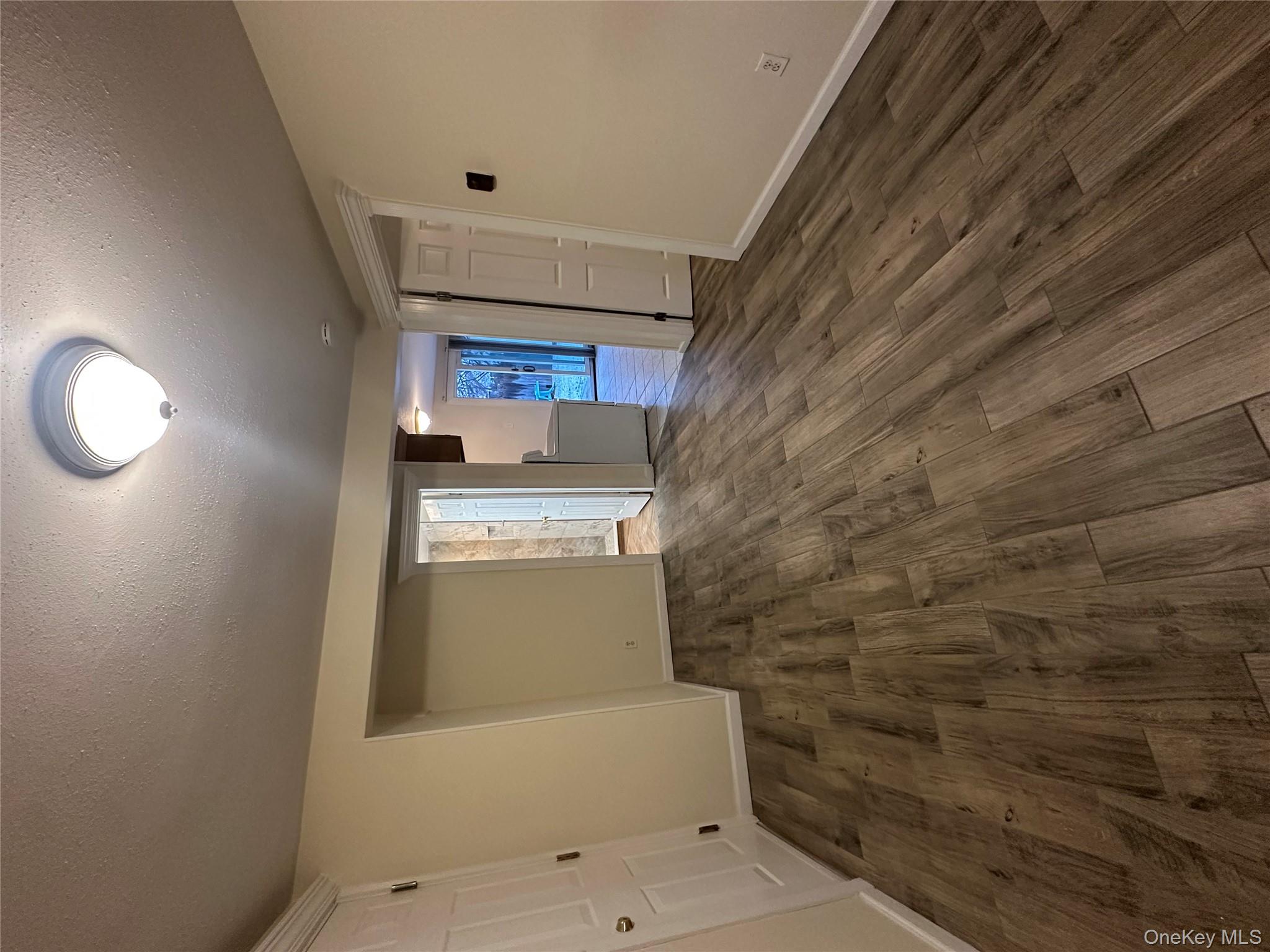 #7 photo, 1 Huron Drive, 东长岛 Bay Shore , NY 11706