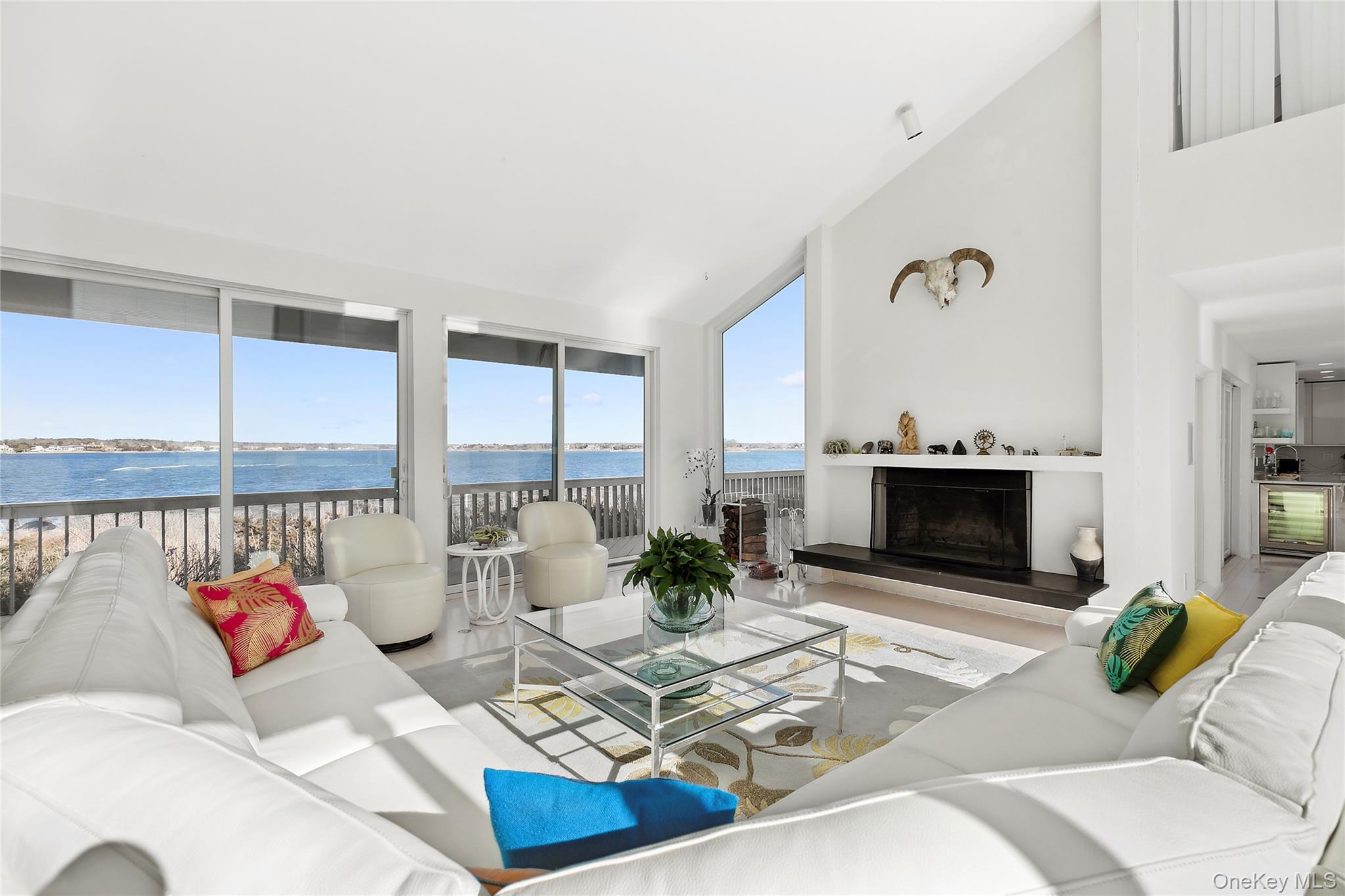 #4 photo, 32 Dune, מחוז סאפוק Westhampton Beach , NY 11978