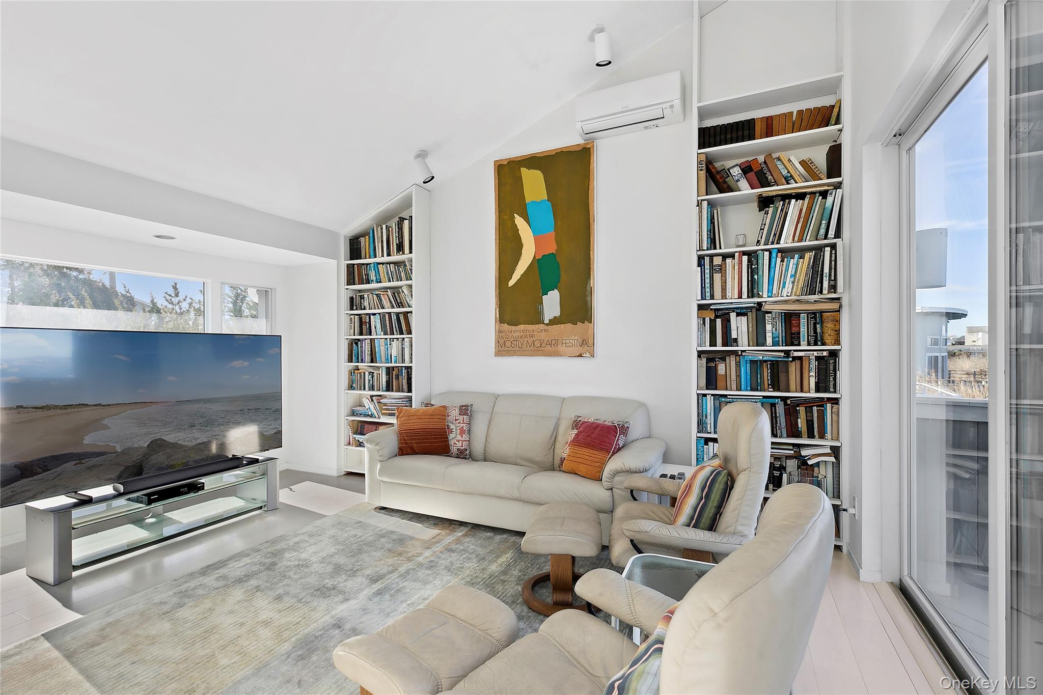 #6 photo, 32 Dune, מחוז סאפוק Westhampton Beach , NY 11978